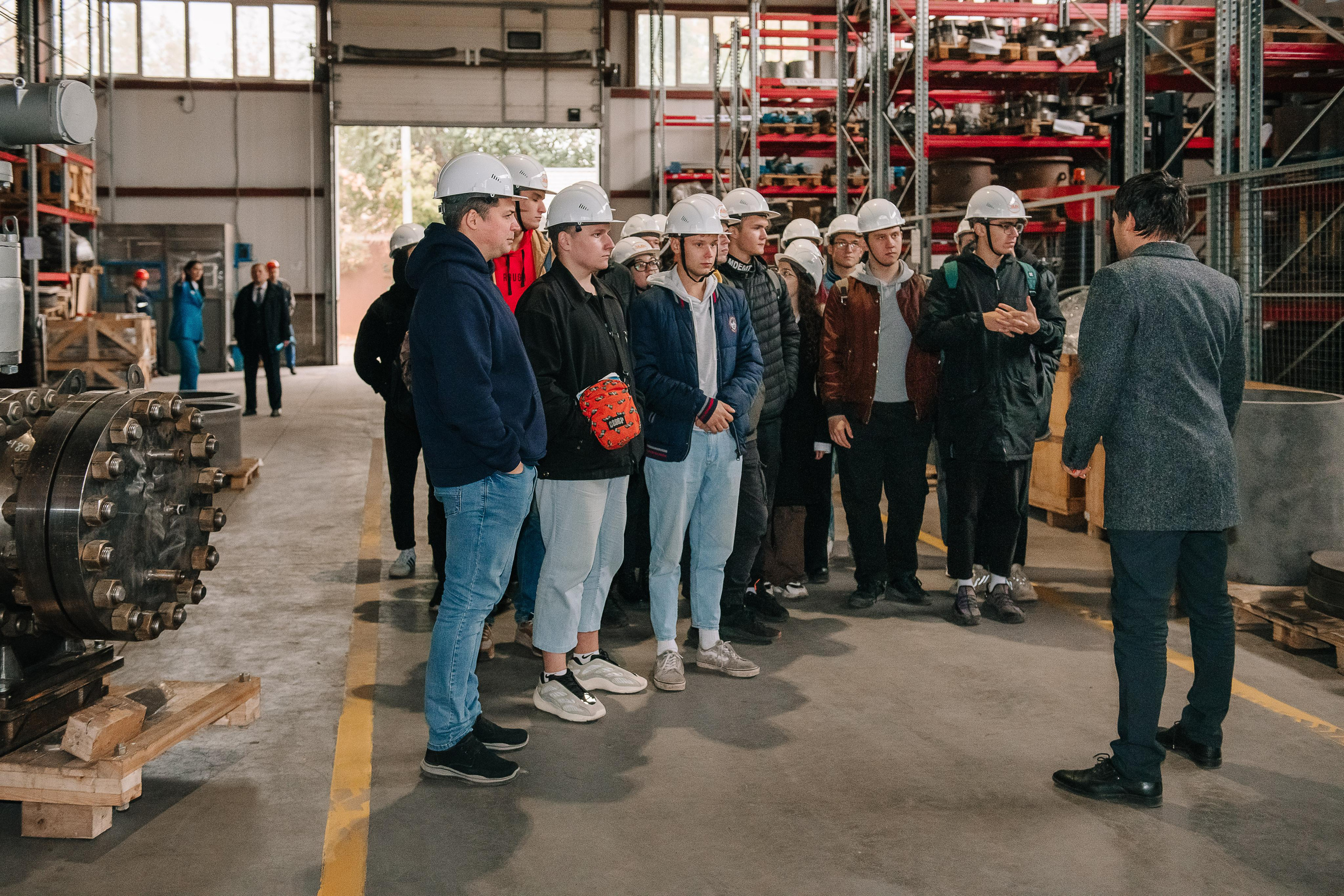 День открытых дверей на Саратовском арматурном заводе. Фотограф Валерия Голубева (Миронова)