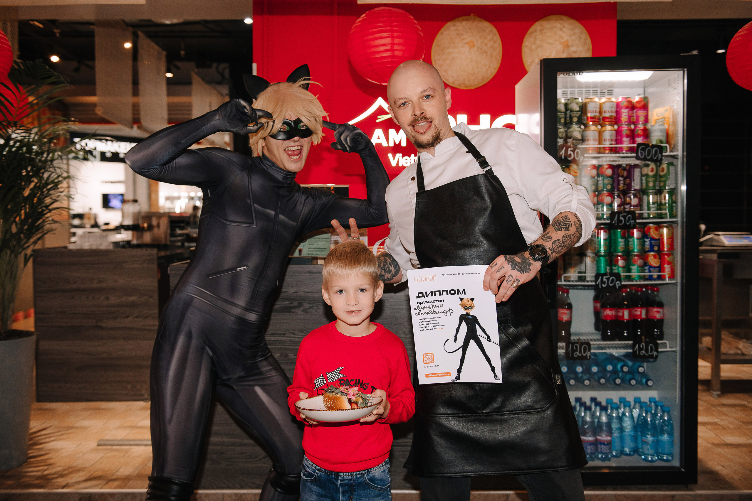 Гастродвор. Детский мастер-класс по приготовлению хот-догов🌭. Фотограф Валерия Голубева (Миронова)