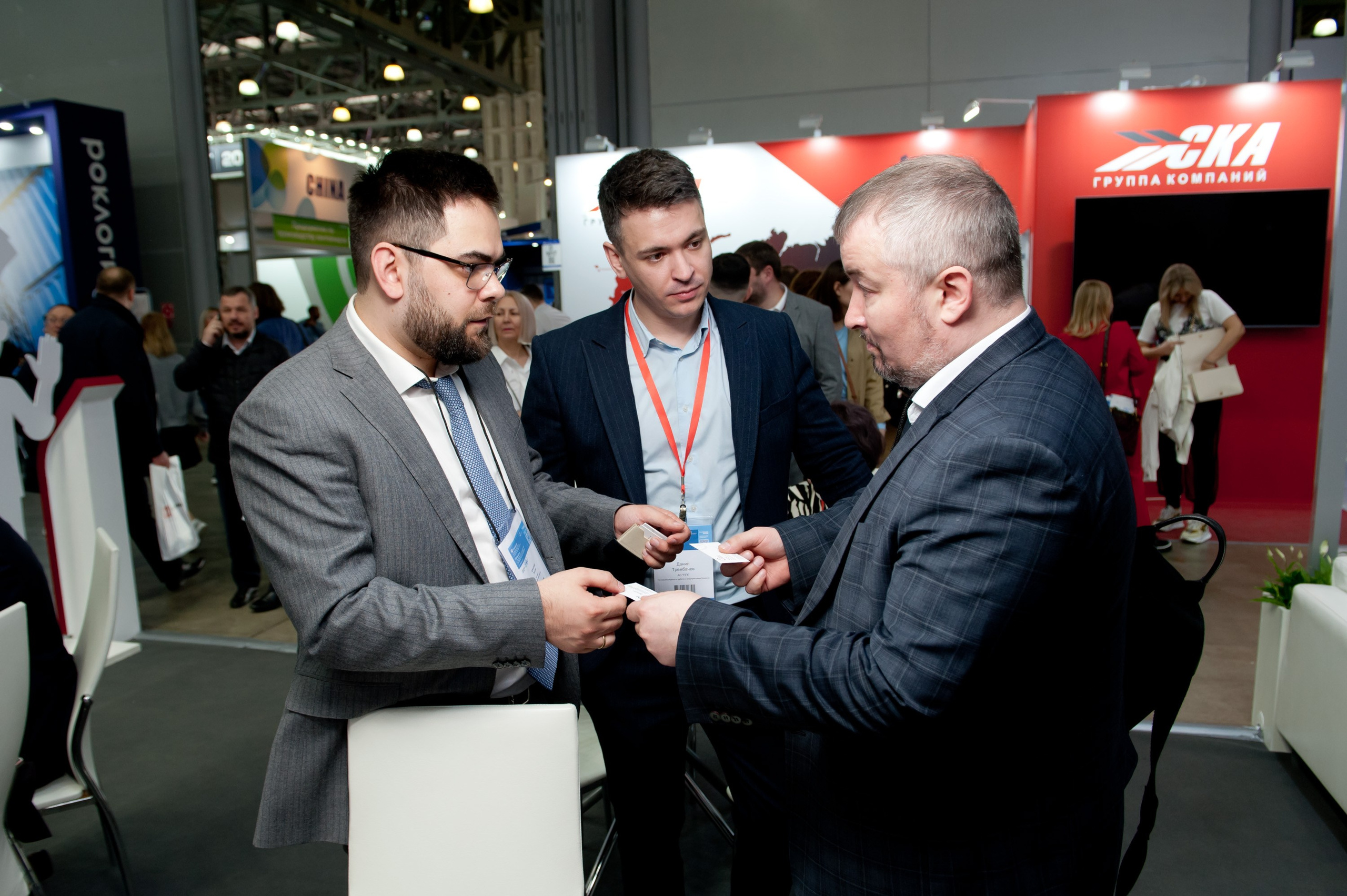 Работа выставочного стенда ПГК. Репортажный фотограф и видеограф Слава Думчев. Тимбилдинги, отчетники, корпоративы