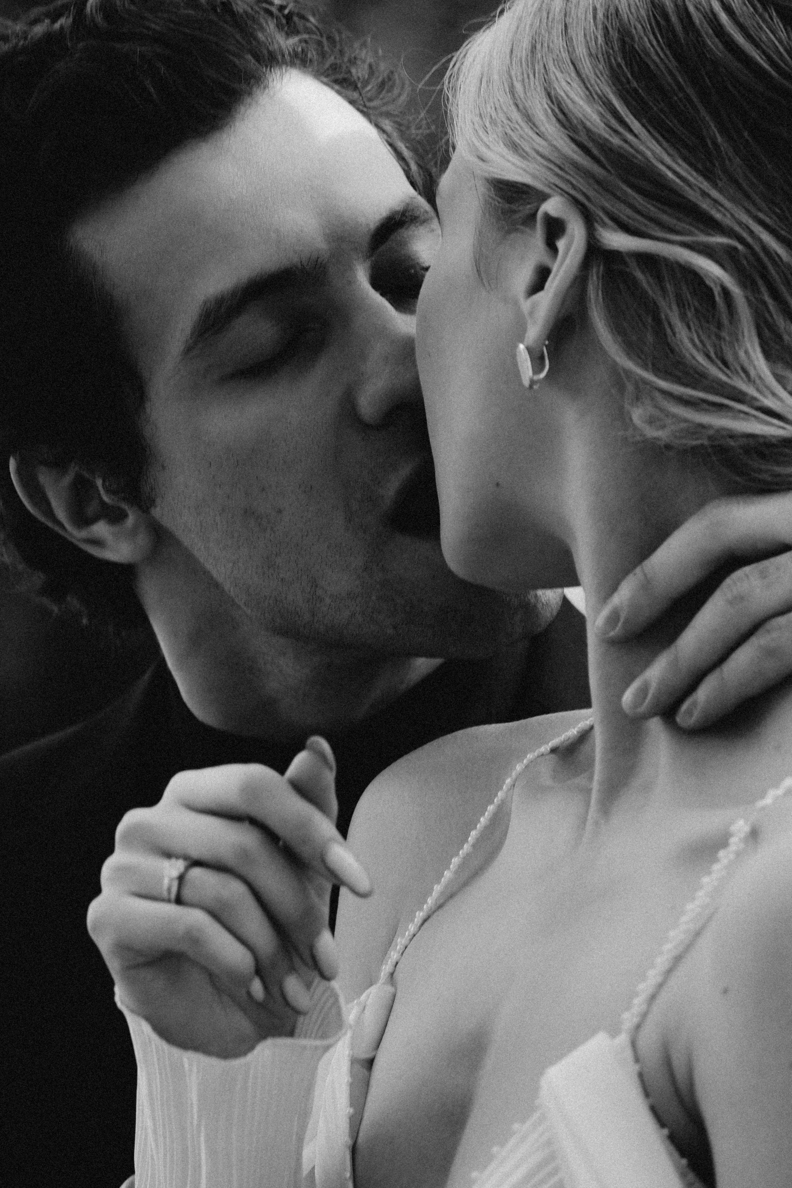 СВАДЕБНАЯ СЬЕМКА В ПАРКЕ ОРАНИЕНБАУМ. Профессиональный фотограф, Санкт-Петербург — Виктория Богомолова