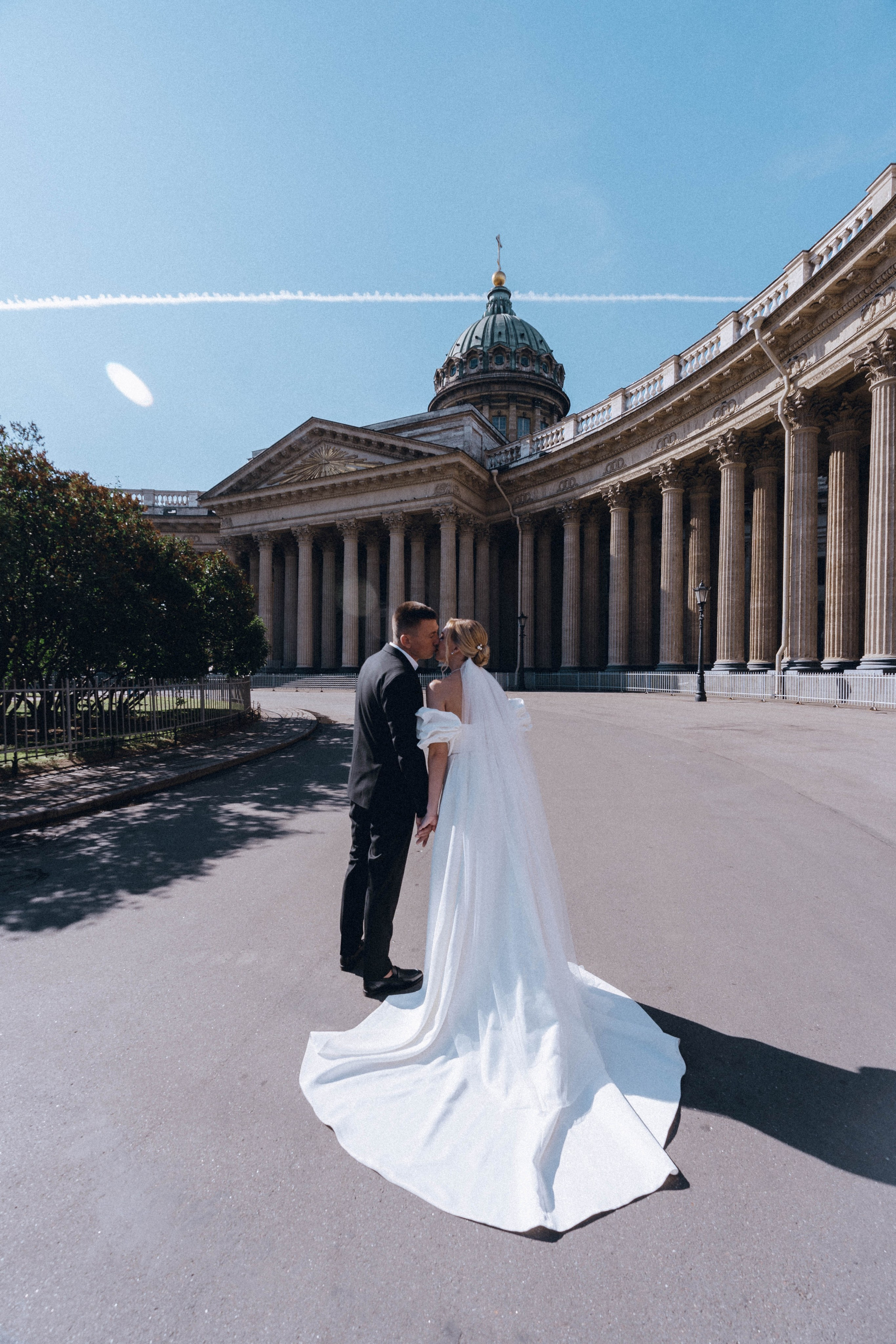 СВАДЕНБНАЯ СЬЕМКА НА КАТЕРЕ ПО КАНАЛАМ САНКТ-ПЕТЕРБУРГА И В АКВАТОРИИ НЕВЫ. Профессиональный фотограф, Санкт-Петербург — Виктория Богомолова