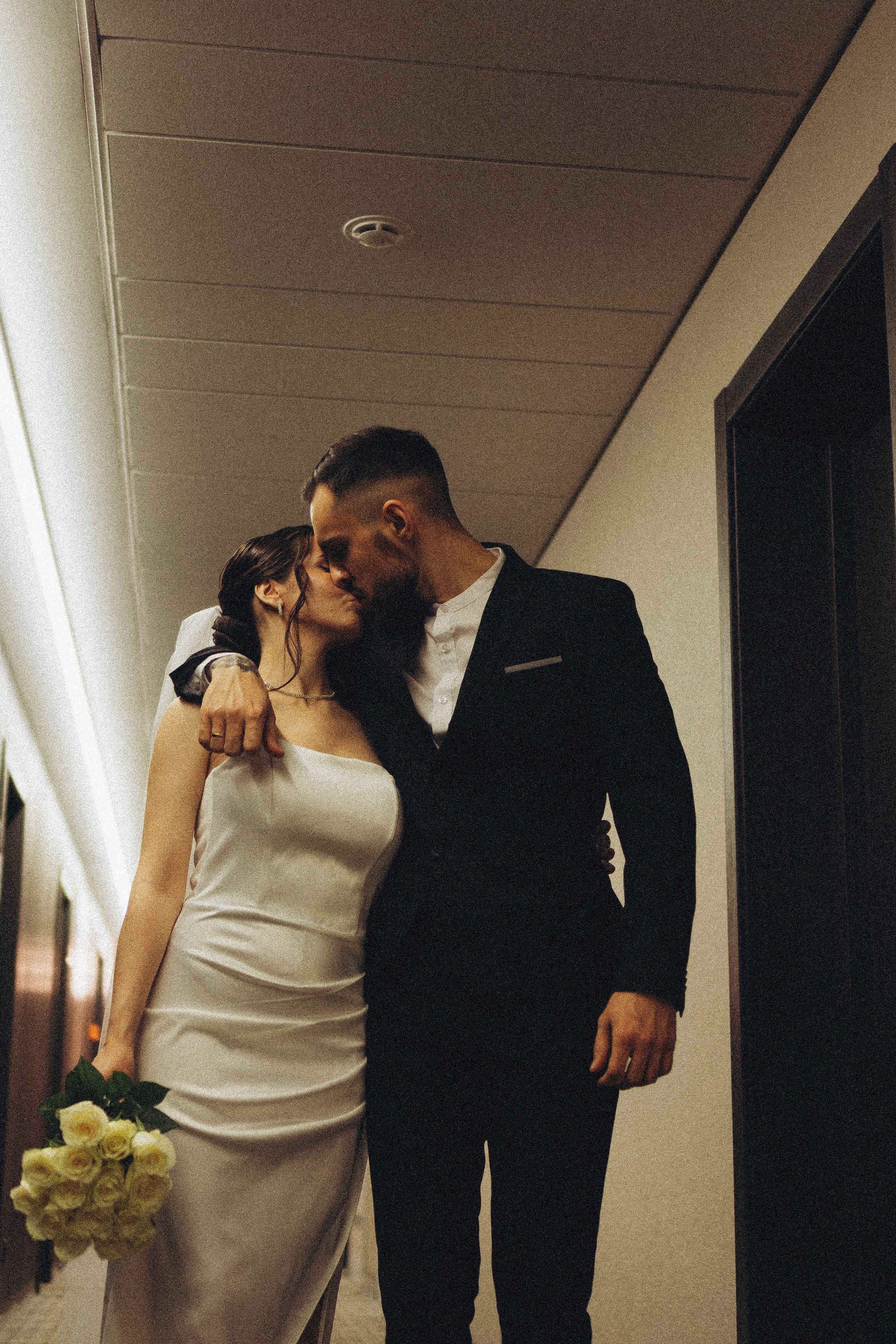 СВАДЕБНАЯ СЬЕМКА СБОРОВ ЖЕНИХА И НЕВЕСТЫ В ОТЕЛЕ И ТАКЖЕ ФОТОСЕССИИЯ В ОТЕЛЕЕ МЕГАПОЛИС БРЯНСК. Профессиональный фотограф, Санкт-Петербург — Виктория Богомолова