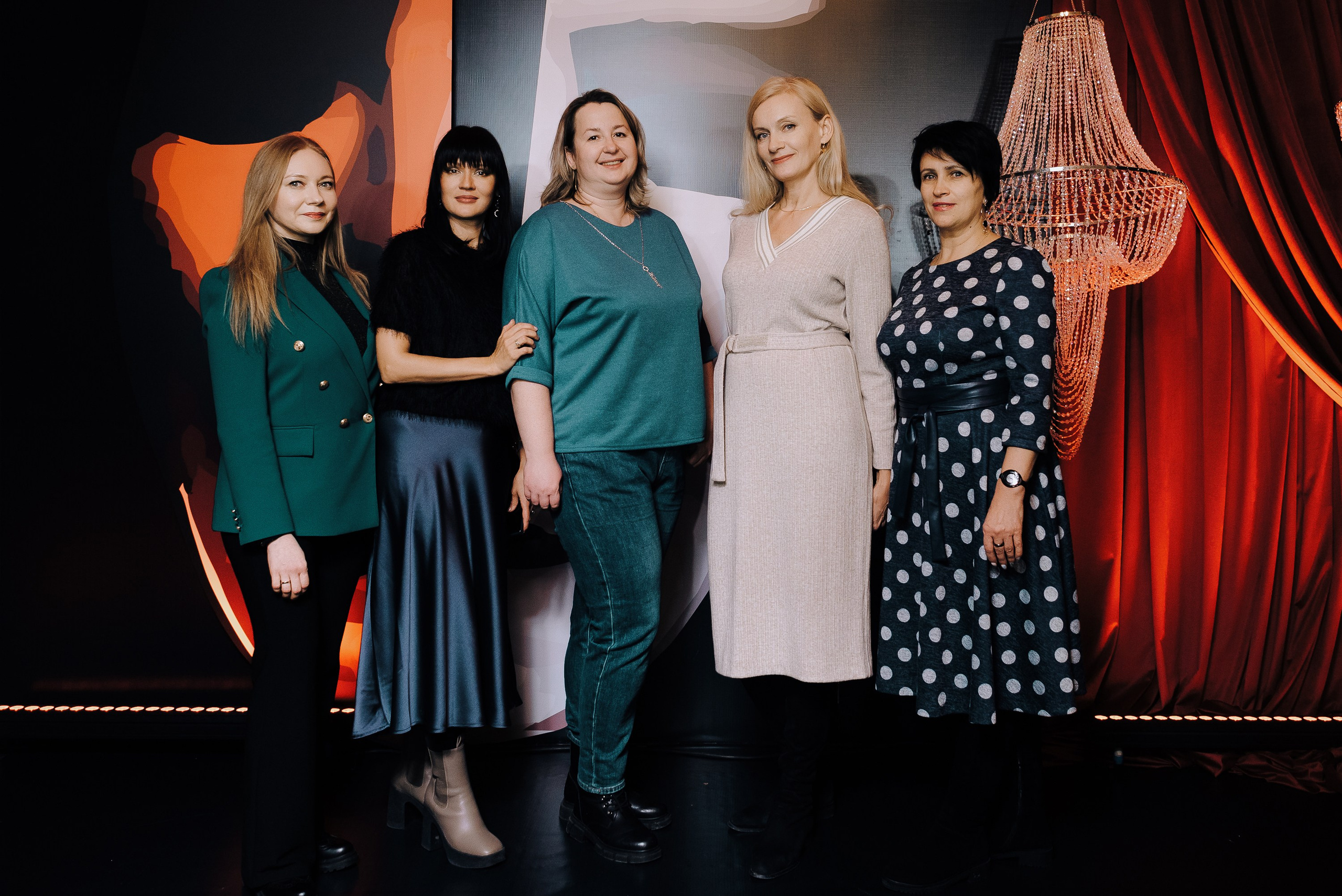 СПЕКТАКЛЬ «ВОЛШЕБНЫЕ ОЧКИ» ОПТИК-ЦЕНТР. Репортажный фотограф Зуев Роман г. Челябинск