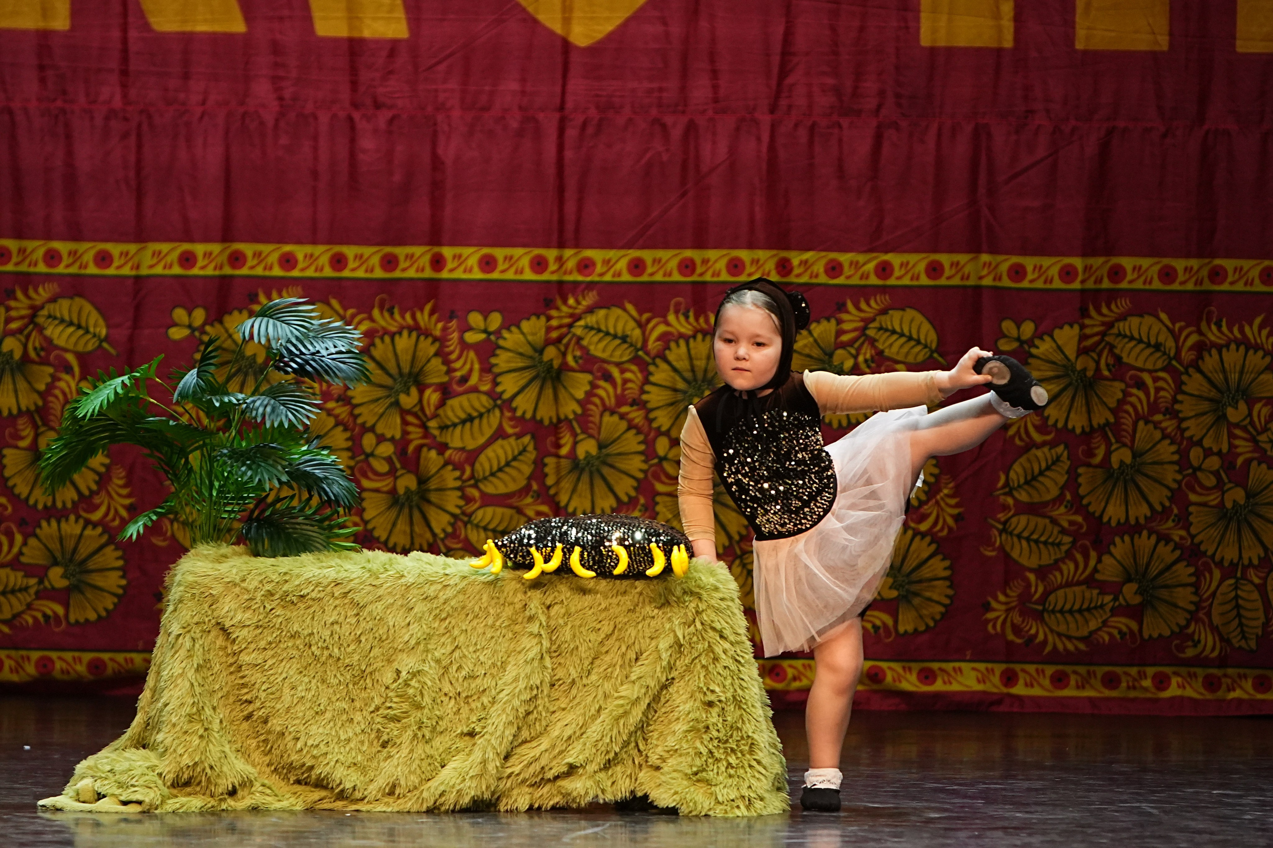 5 апреля, блок 1, г. Тверь. Золотое яблочко