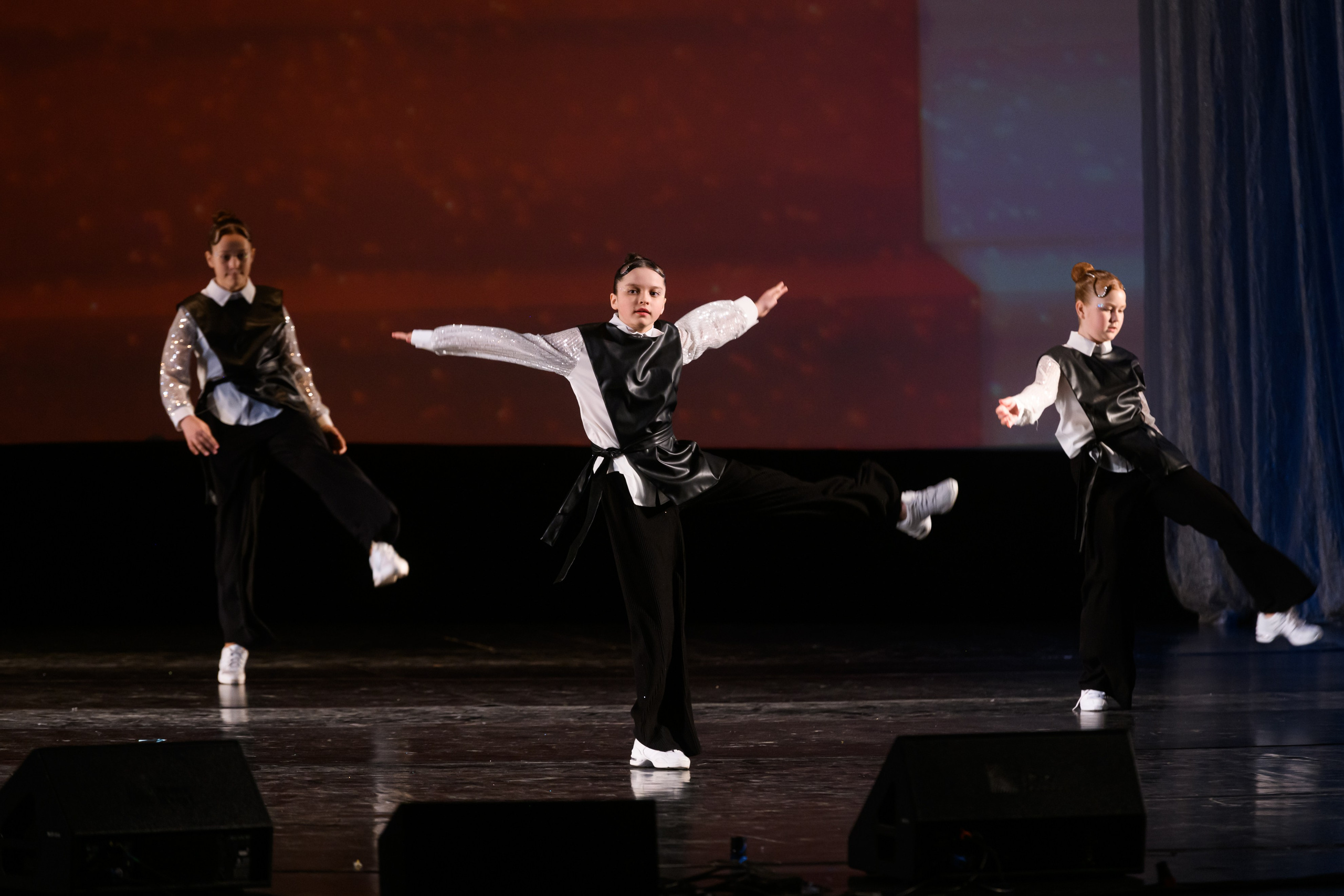 23 апреля, часть 1, БКЗ Октябрьский, г. Санкт-Петербург. Золотое яблочко