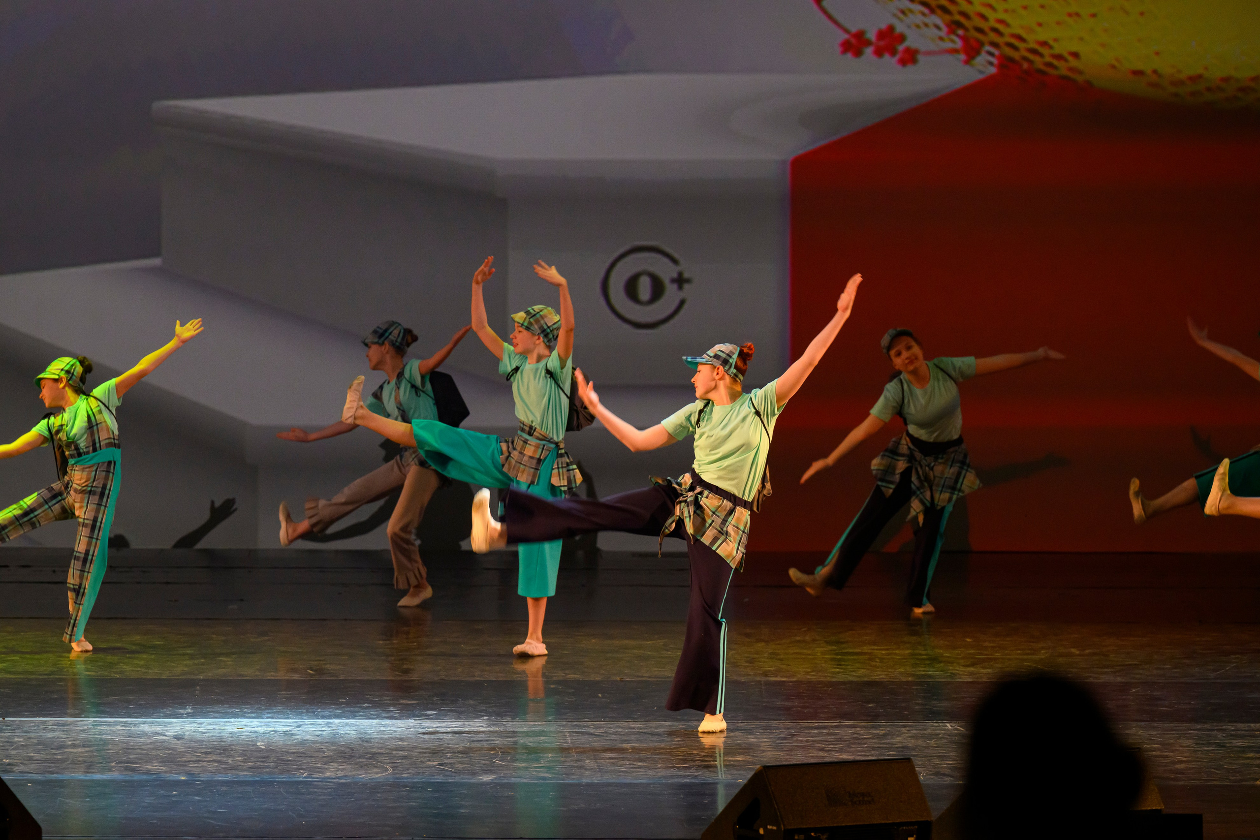 23 апреля, часть 1, БКЗ Октябрьский, г. Санкт-Петербург. Золотое яблочко