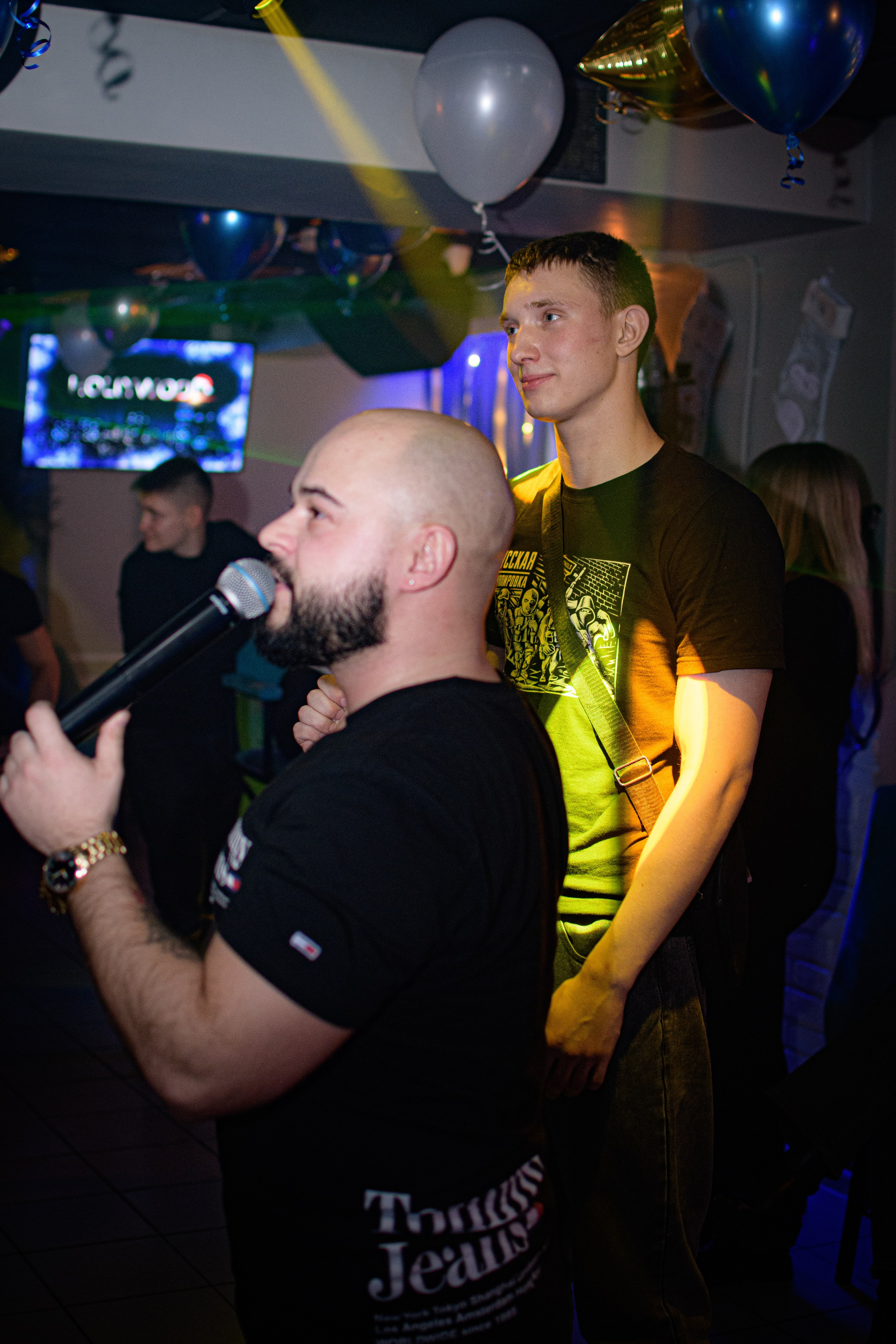 HOLLYWOOD / 6 YEARS. Photokarish