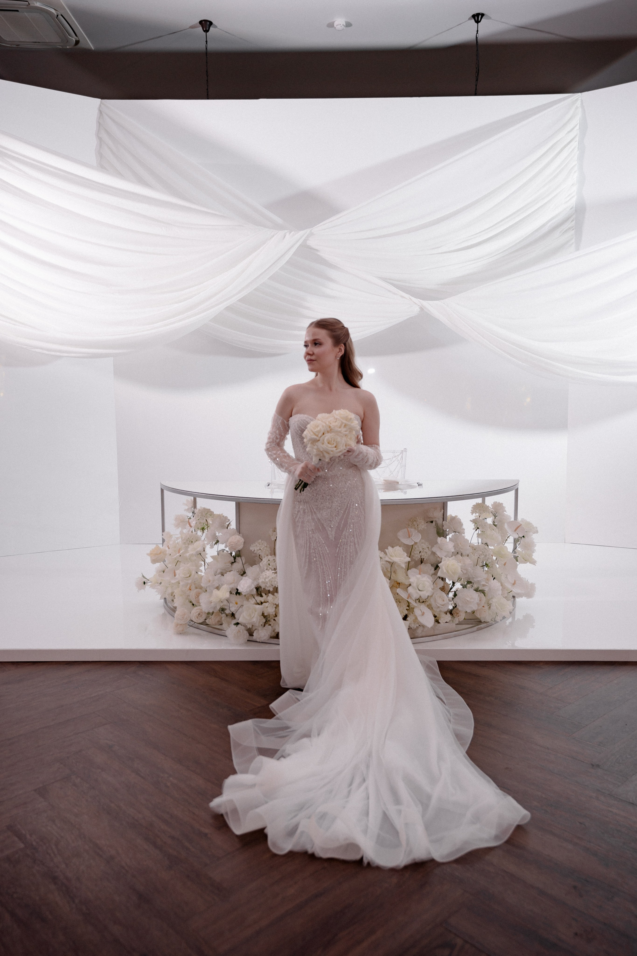 СВАДЕБНАЯ СЬЕМКА СБОРОВ В ОТЕЛЕ И ВЫЕЗД НА ЦЕРЕМОНИЮ (СНЯТО В СИБИРЕ В НИЖНЕВАРТОВСКЕ). Профессиональный фотограф, Санкт-Петербург — Виктория Богомолова