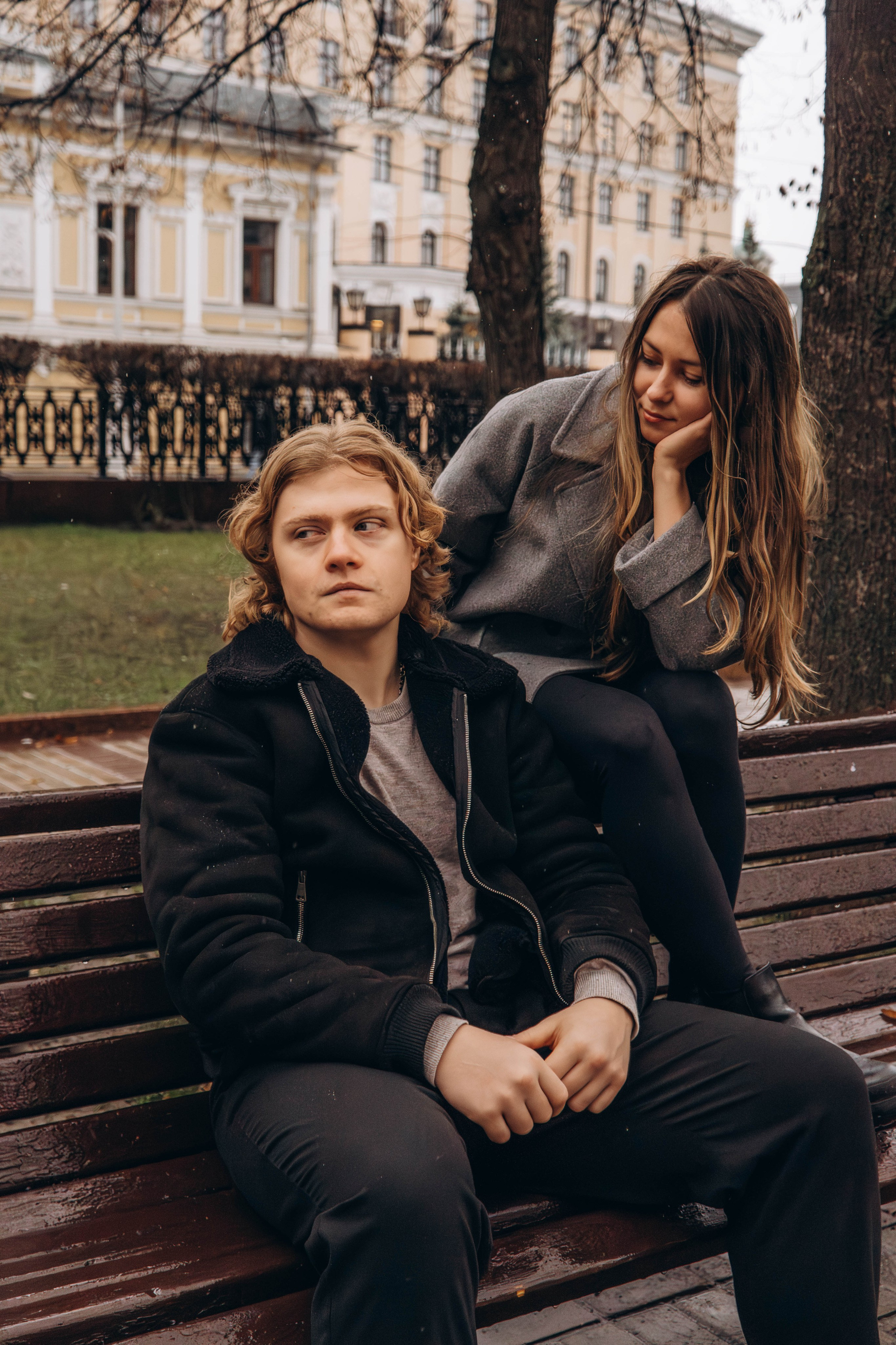 Саша и Максим. Чистые пруды. Фотограф Москва Валерия Веденина