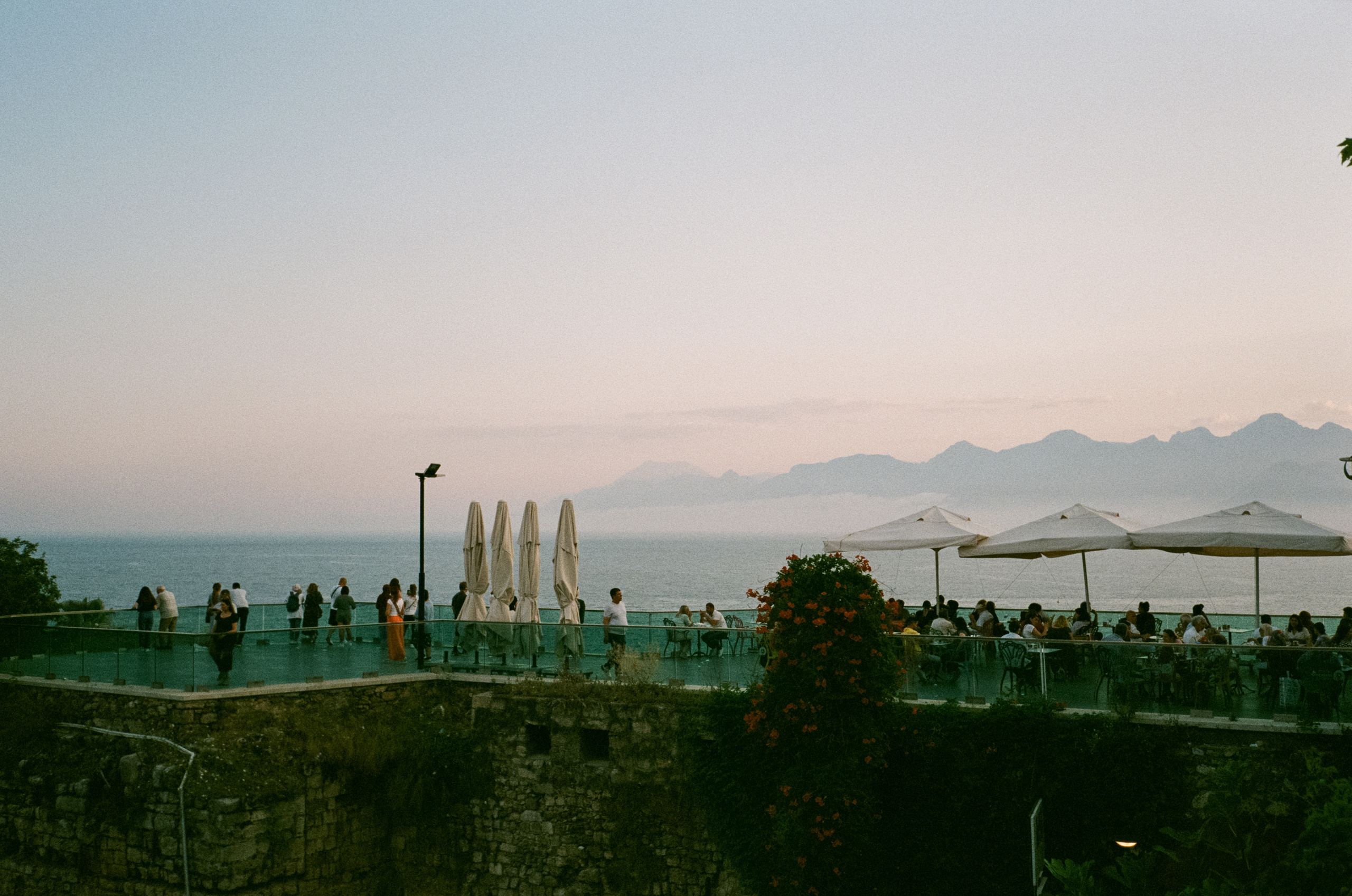 Смотровая площадка, виды на город и порт Калеичи. Фотограф-документалист Мария Осокина