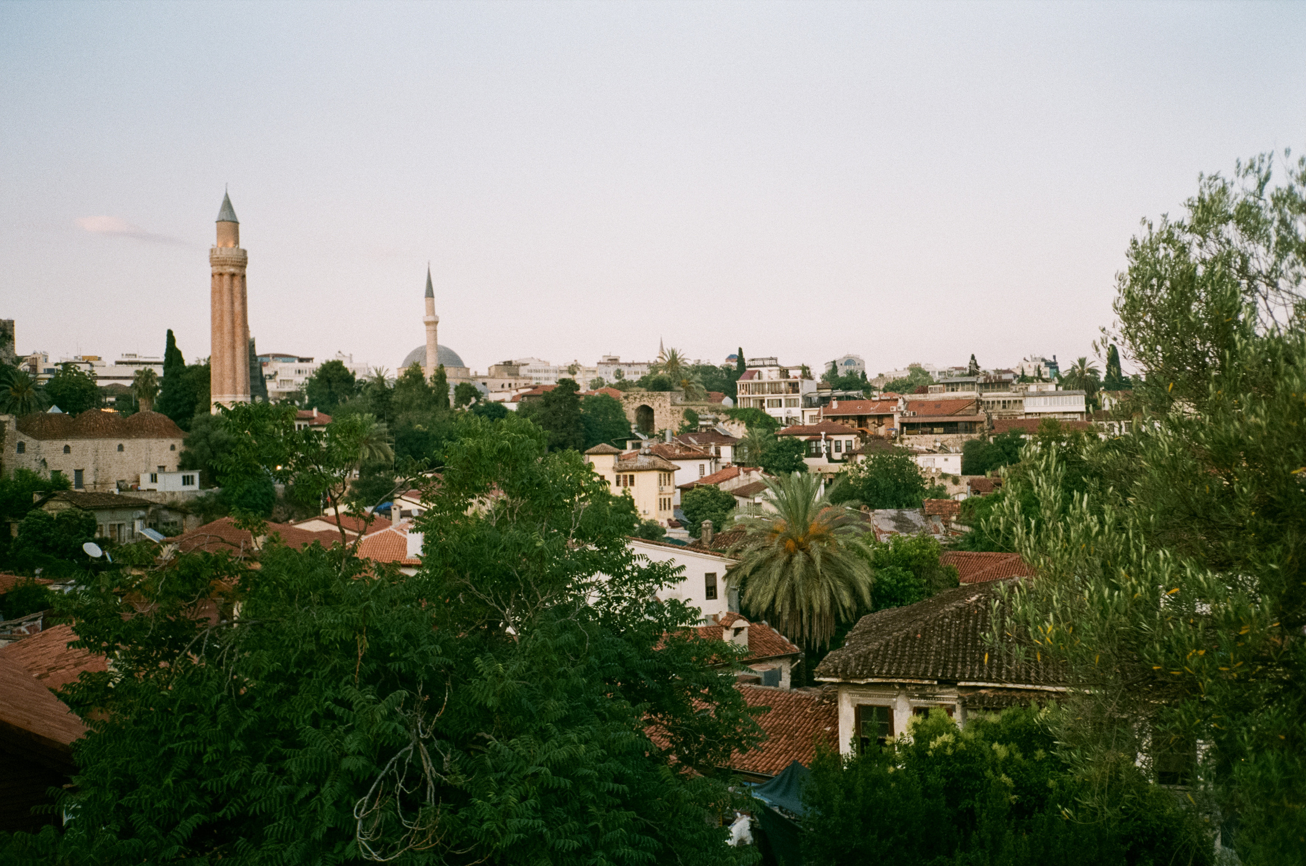Смотровая площадка, виды на город и порт Калеичи. Фотограф-документалист Мария Осокина