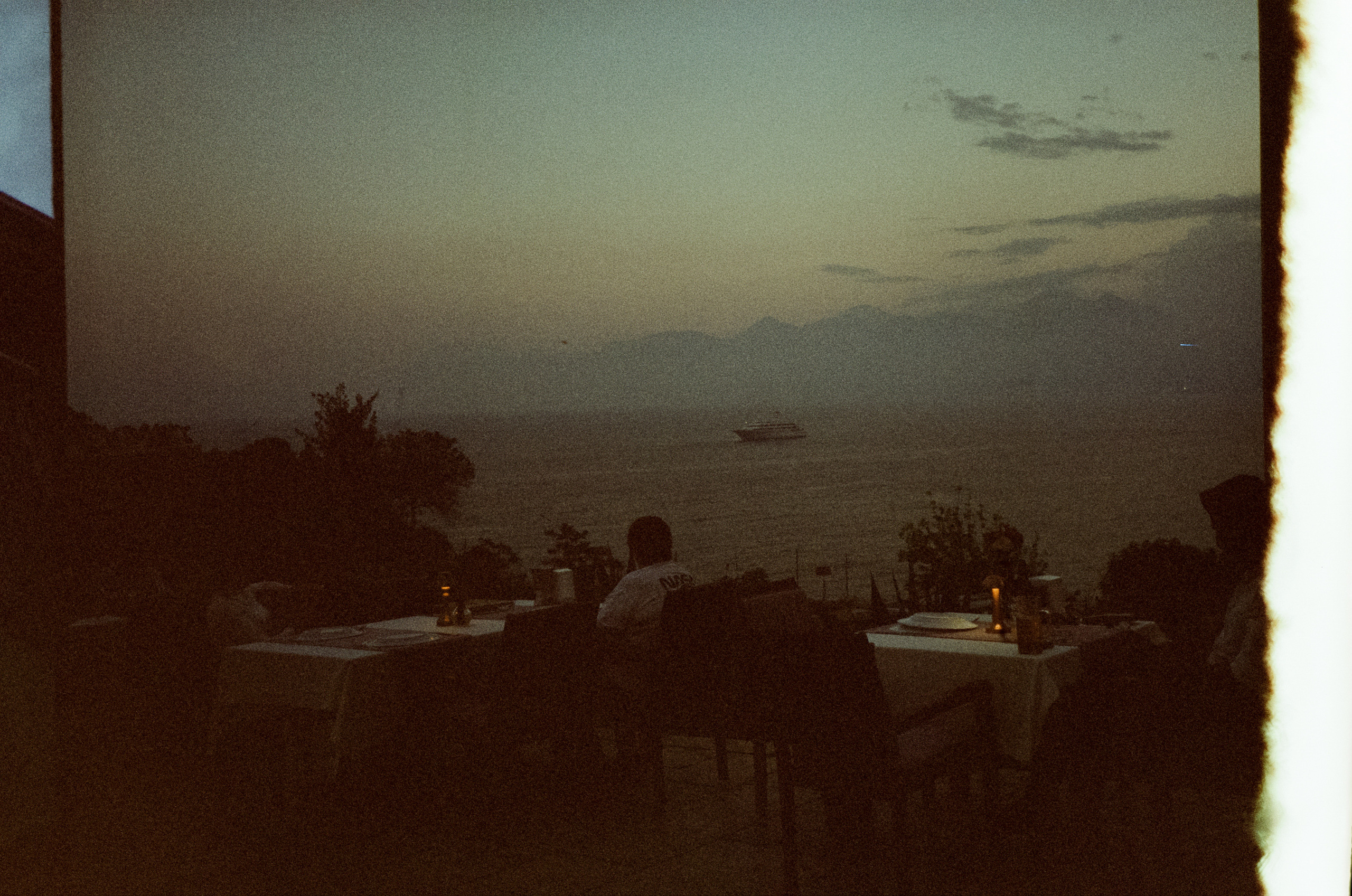 Смотровая площадка, Route Burger House кафе и порт Калеичи. Фотограф-документалист Мария Осокина