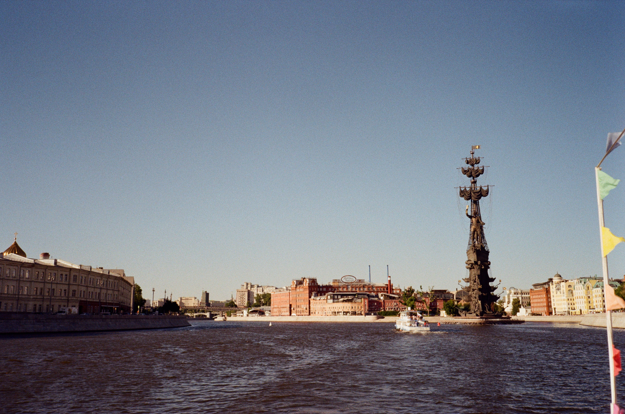 Прогулка по Москва-реке. Июль. Фотограф-документалист Мария Осокина
