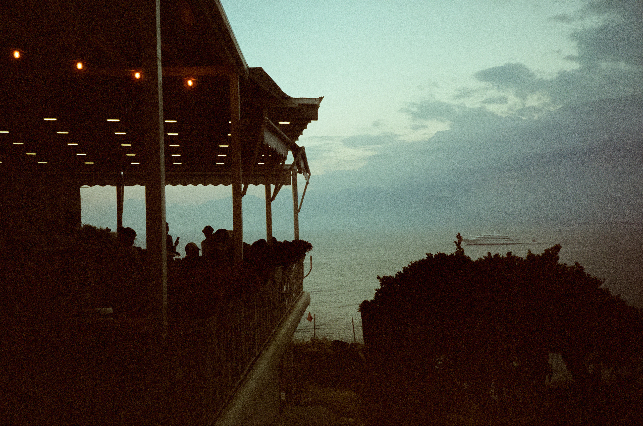 Смотровая площадка, Route Burger House кафе и порт Калеичи. Фотограф-документалист Мария Осокина