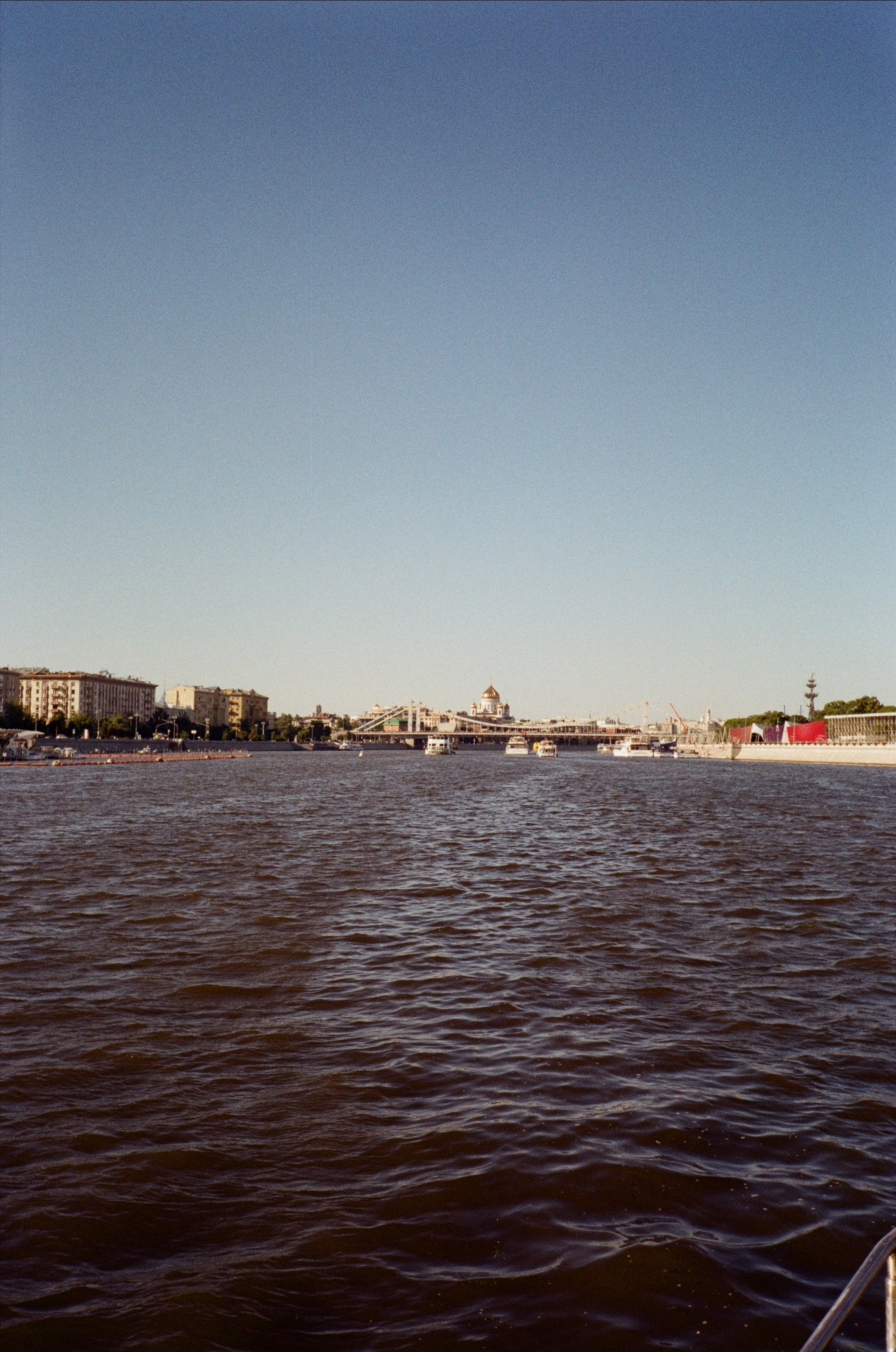 Прогулка по Москва-реке. Июль. Фотограф-документалист Мария Осокина