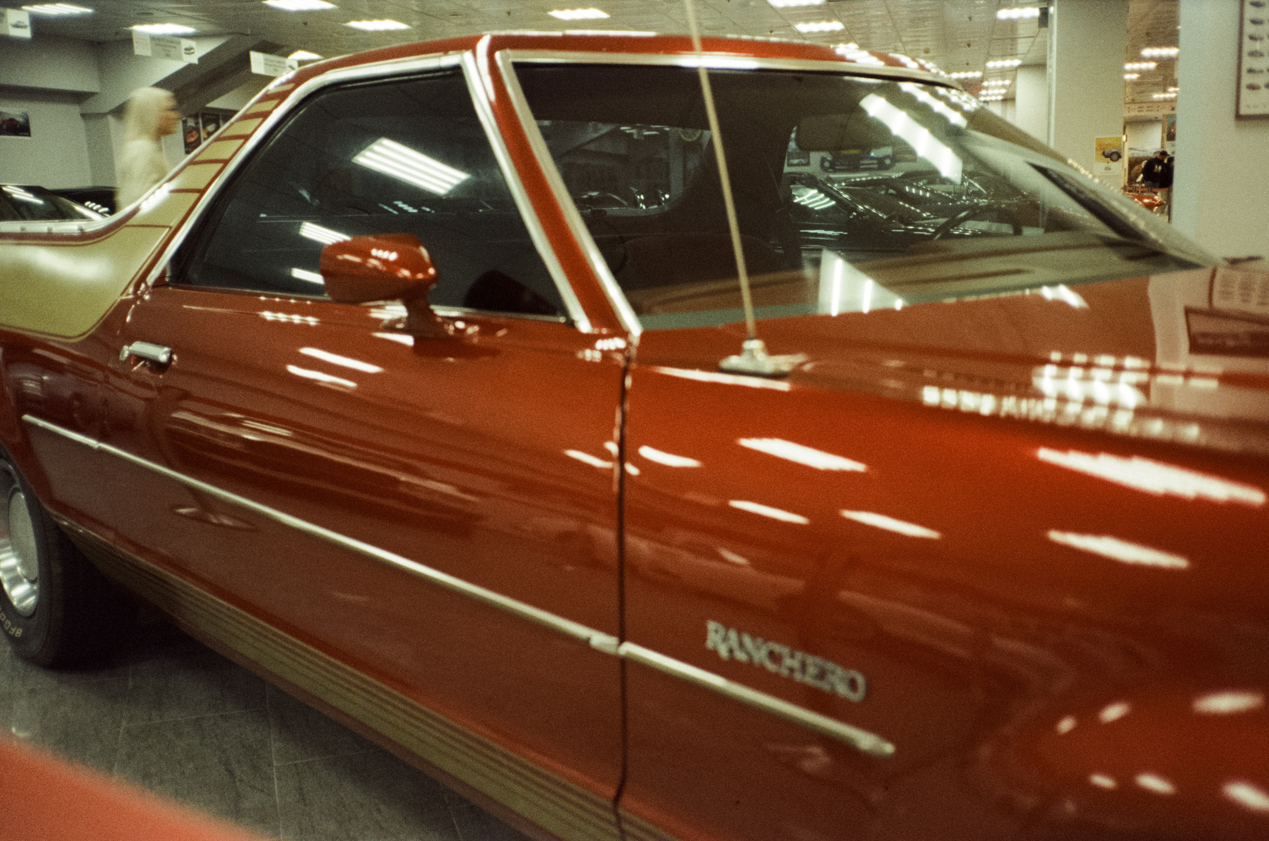 Автомузей Ника Панули. Автодром Сочи. Фотограф-документалист Мария Осокина