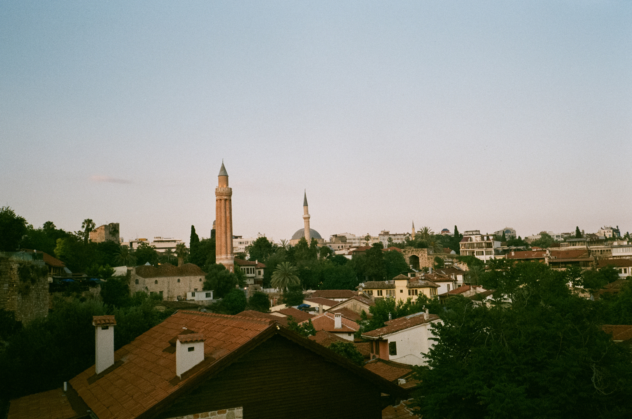 Смотровая площадка, виды на город и порт Калеичи. Фотограф-документалист Мария Осокина