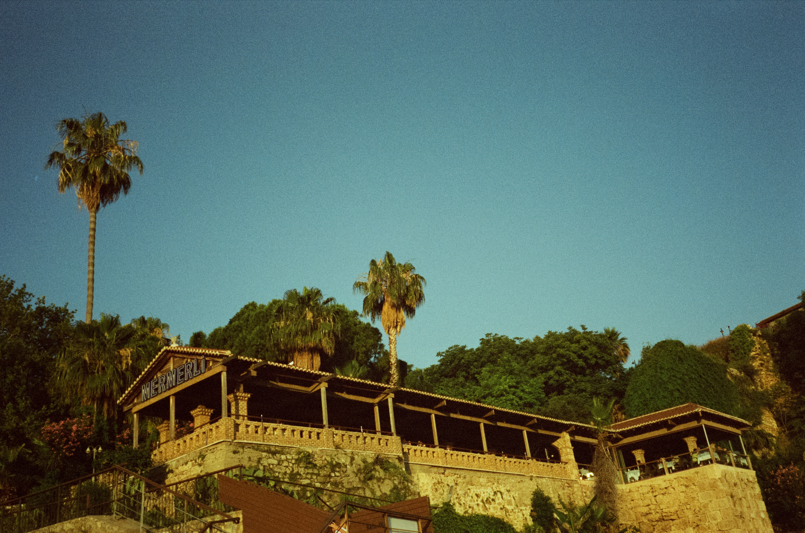 Порт Калеичи, улочки старого города и пляж Мермерли. Фотограф-документалист Мария Осокина