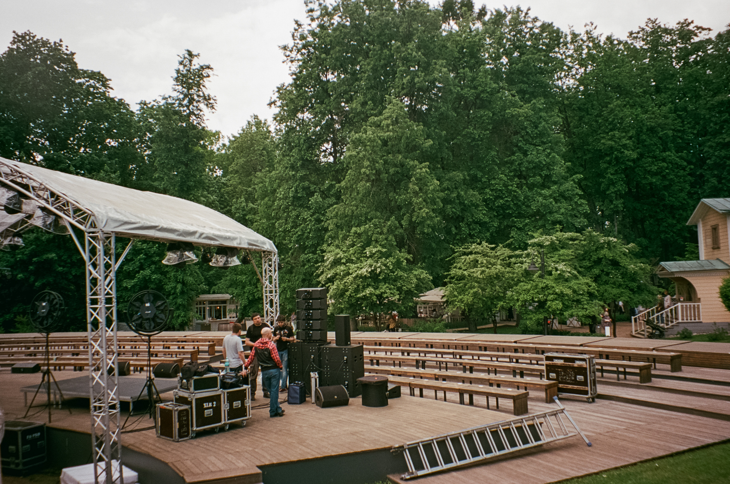Архангельское. Июнь. Фотограф-документалист Мария Осокина