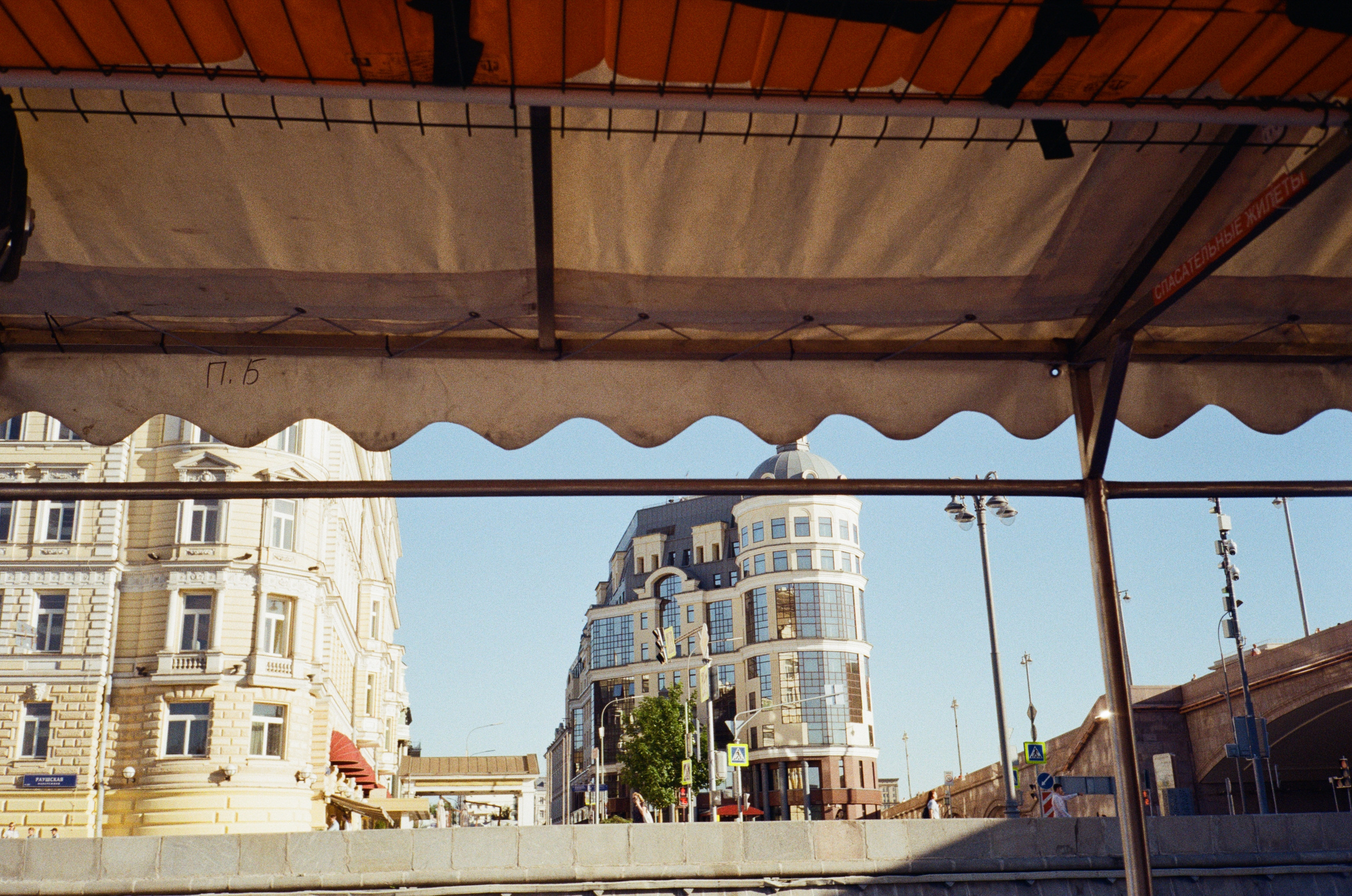 Прогулка по Москва-реке. Июль. Фотограф-документалист Мария Осокина