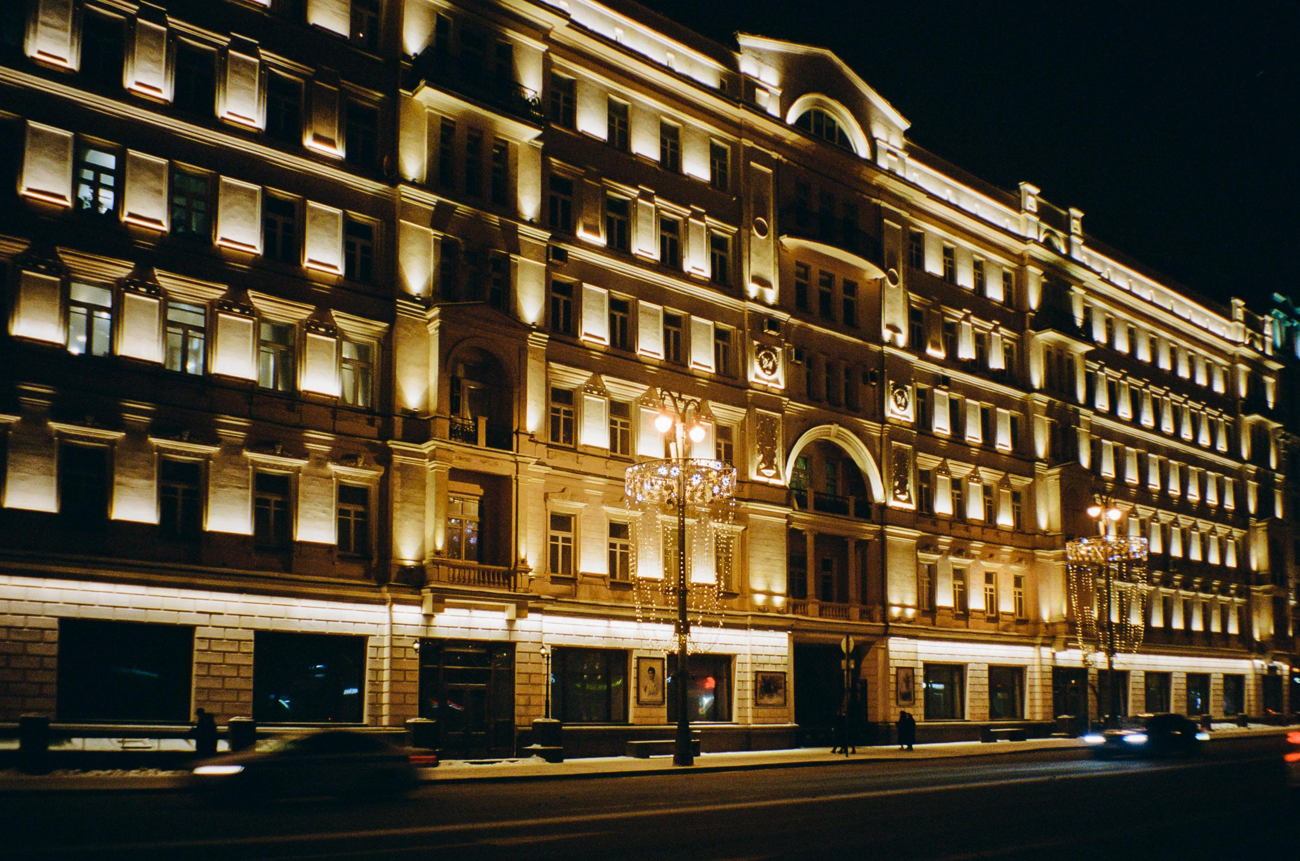 Тверская в феврале. Фонари. Фотограф-документалист Мария Осокина