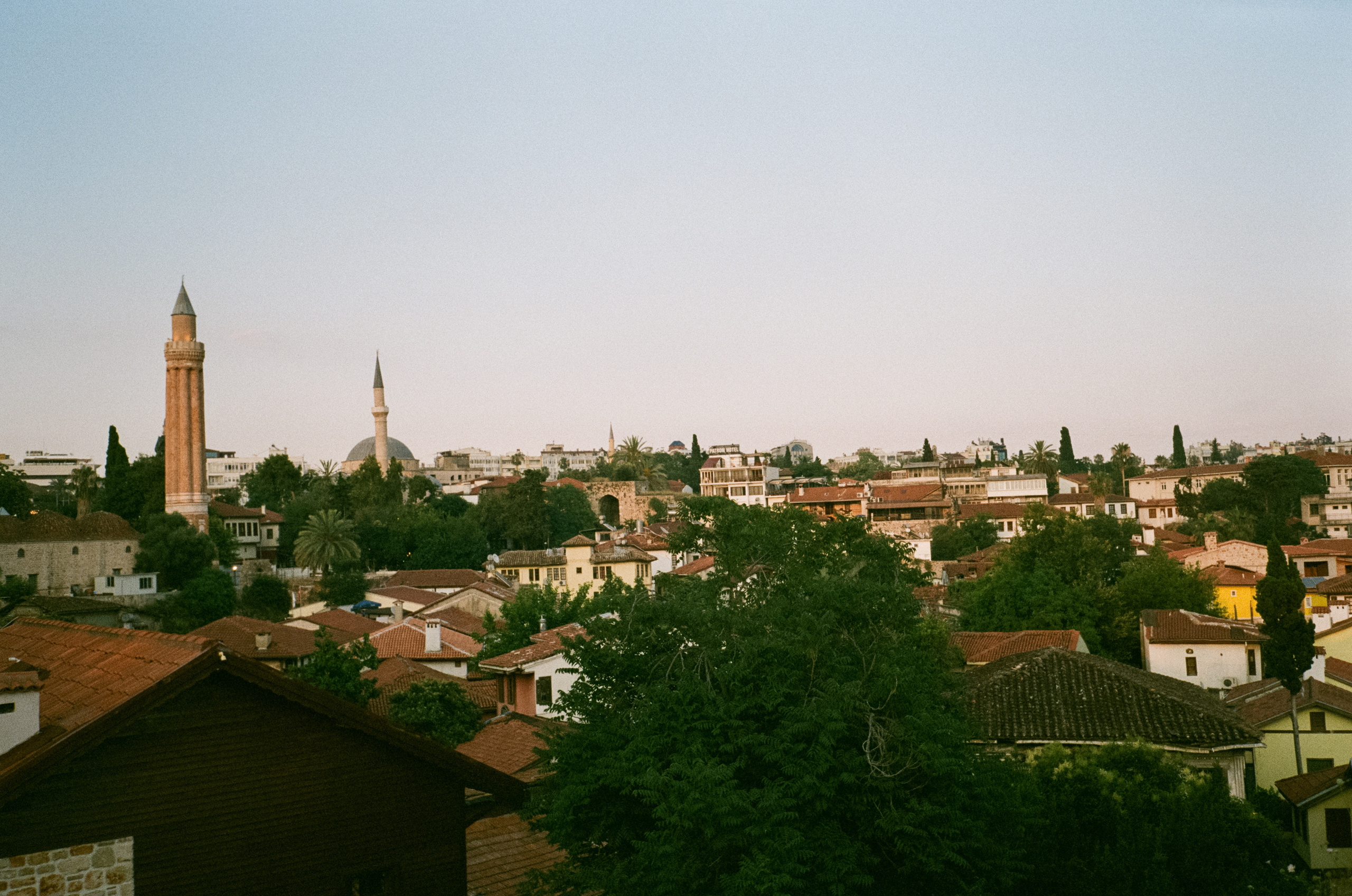 Смотровая площадка, виды на город и порт Калеичи. Фотограф-документалист Мария Осокина