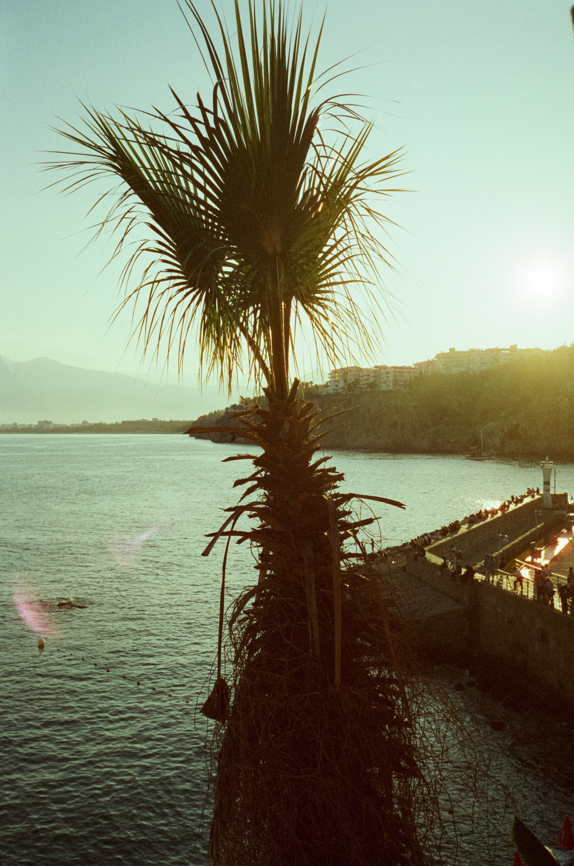 Порт Калеичи, улочки старого города и пляж Мермерли. Фотограф-документалист Мария Осокина