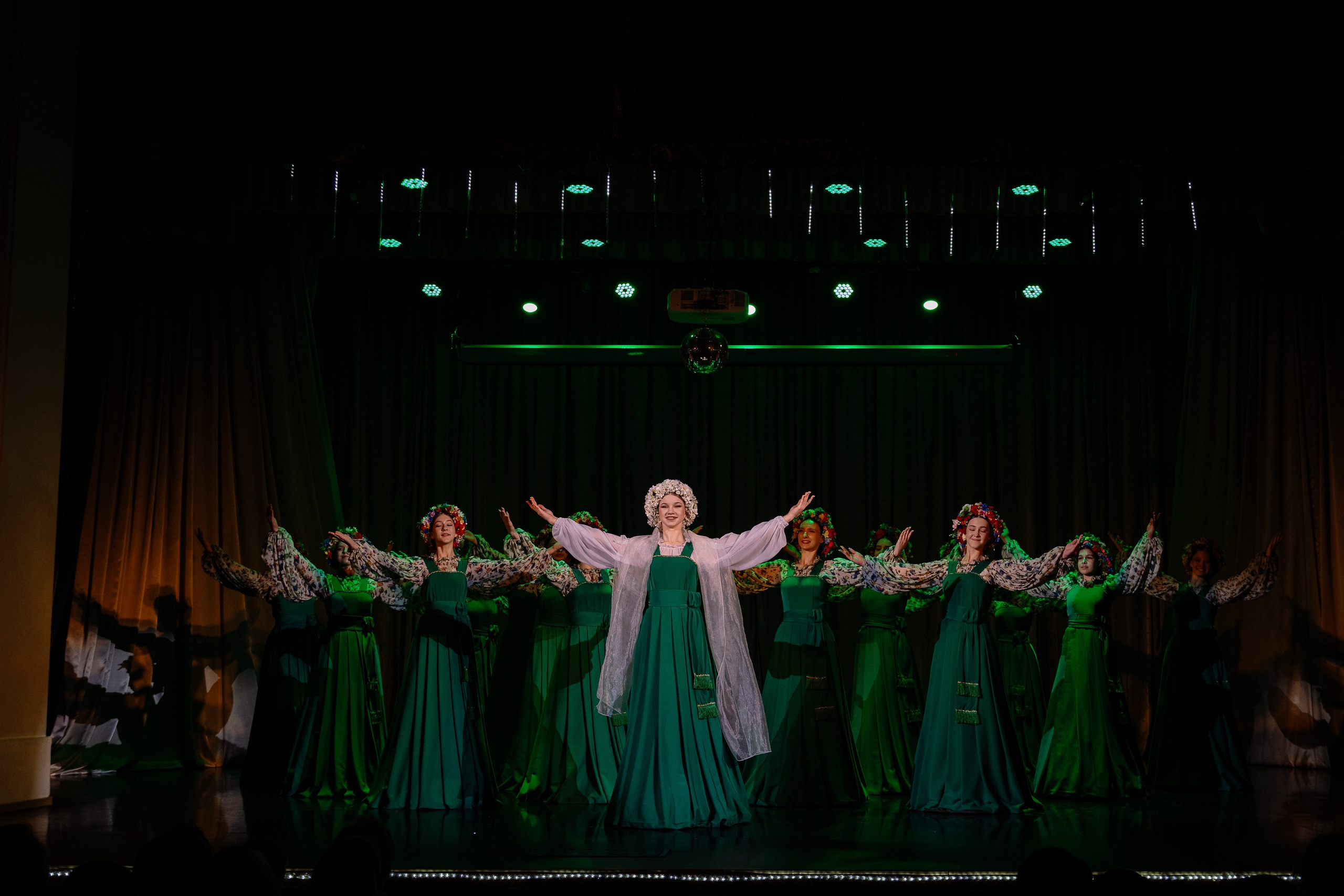 Сибирские узоры ДК Ефремова. Фотограф Юлия Мальцева