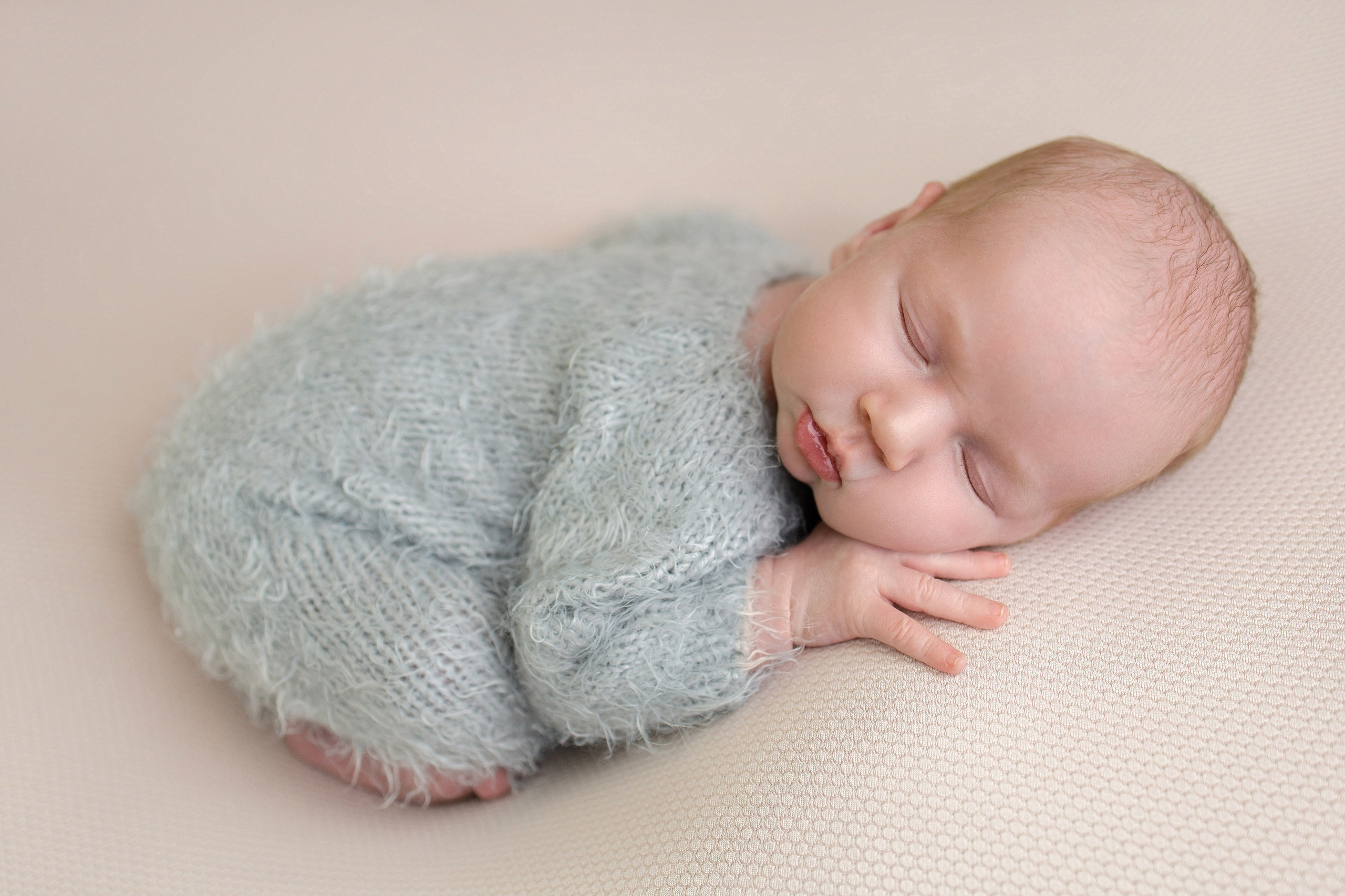 Новорождённые. Фотограф новорождённых в Москве и МО