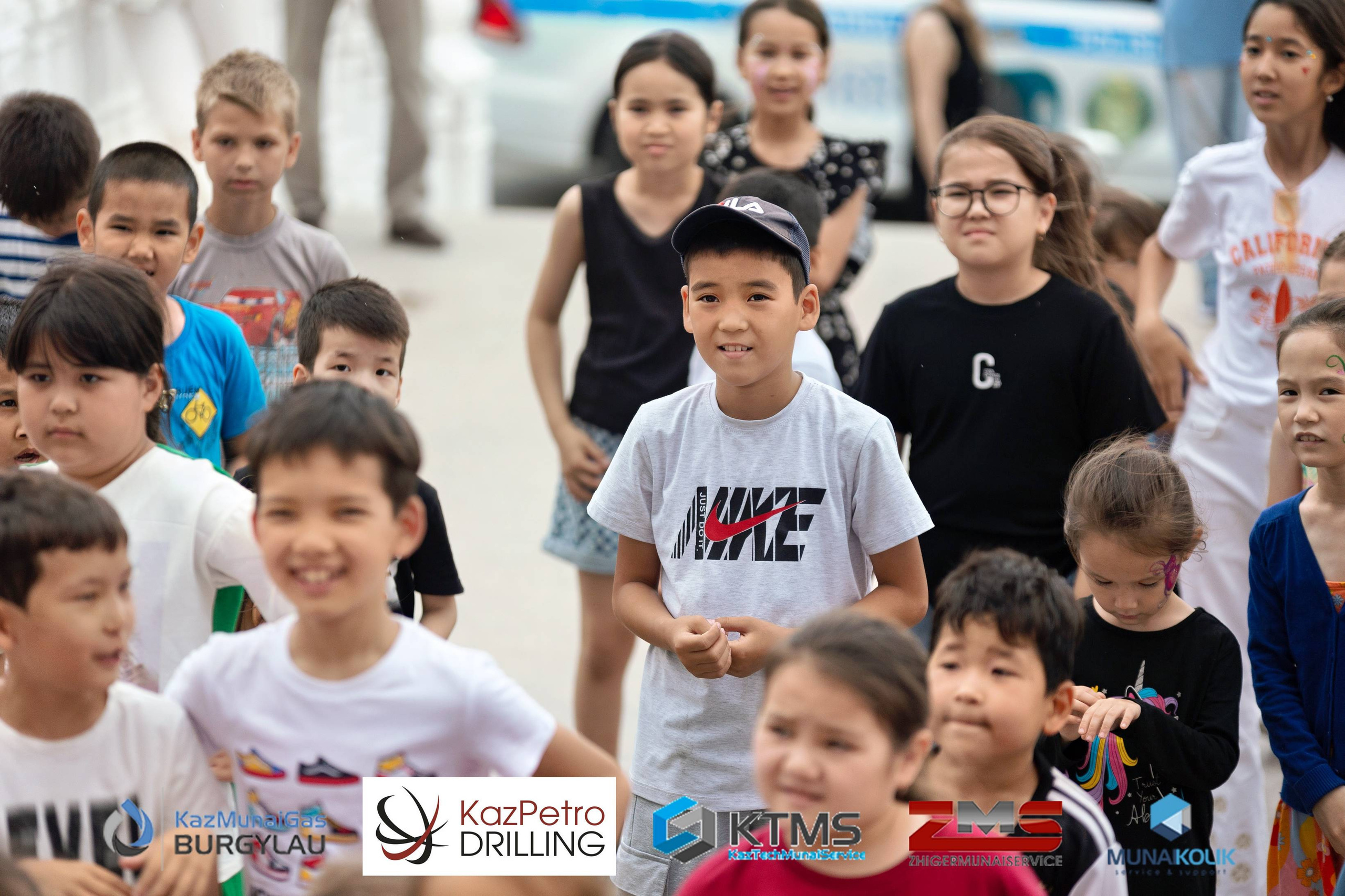 Фоторепортаж с 1 июня в Атырау (день защиты детей). Фотограф в Атырау Максим Стадниченко