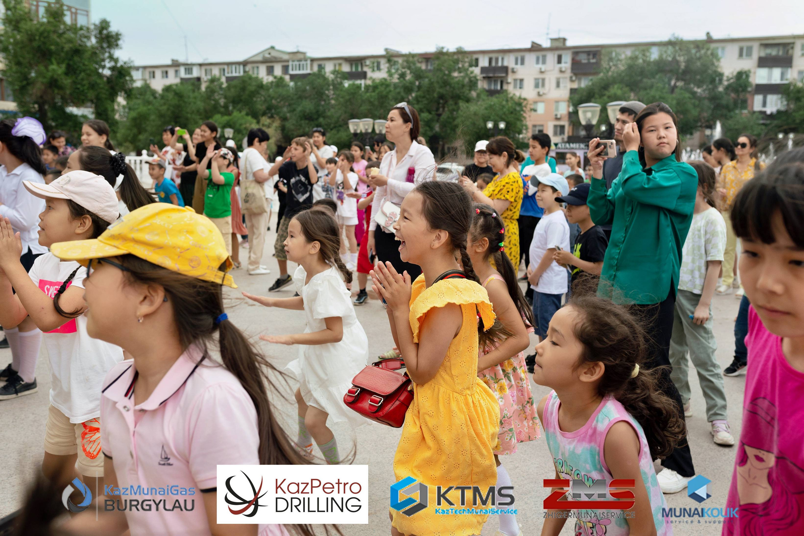Фоторепортаж с 1 июня в Атырау (день защиты детей). Фотограф в Атырау Максим Стадниченко