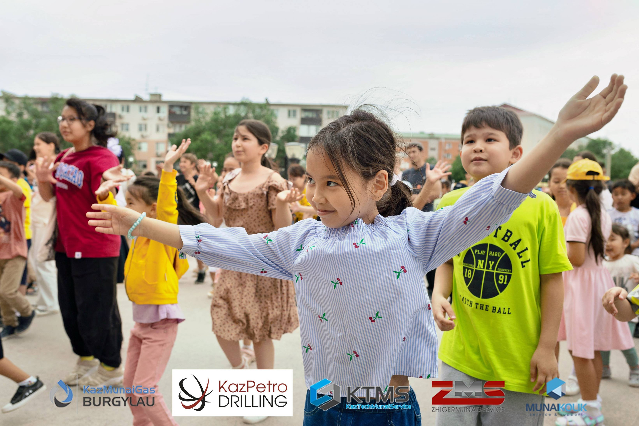 Фоторепортаж с 1 июня в Атырау (день защиты детей). Фотограф в Атырау Максим Стадниченко