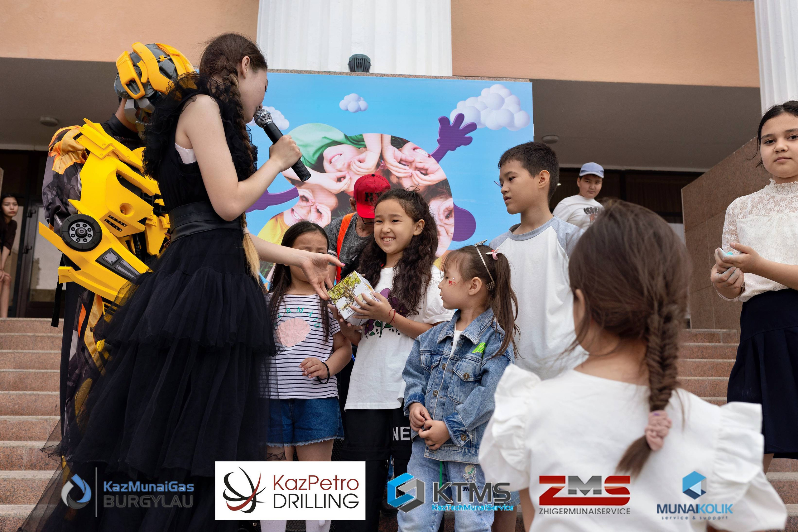 Фоторепортаж с 1 июня в Атырау (день защиты детей). Фотограф в Атырау Максим Стадниченко