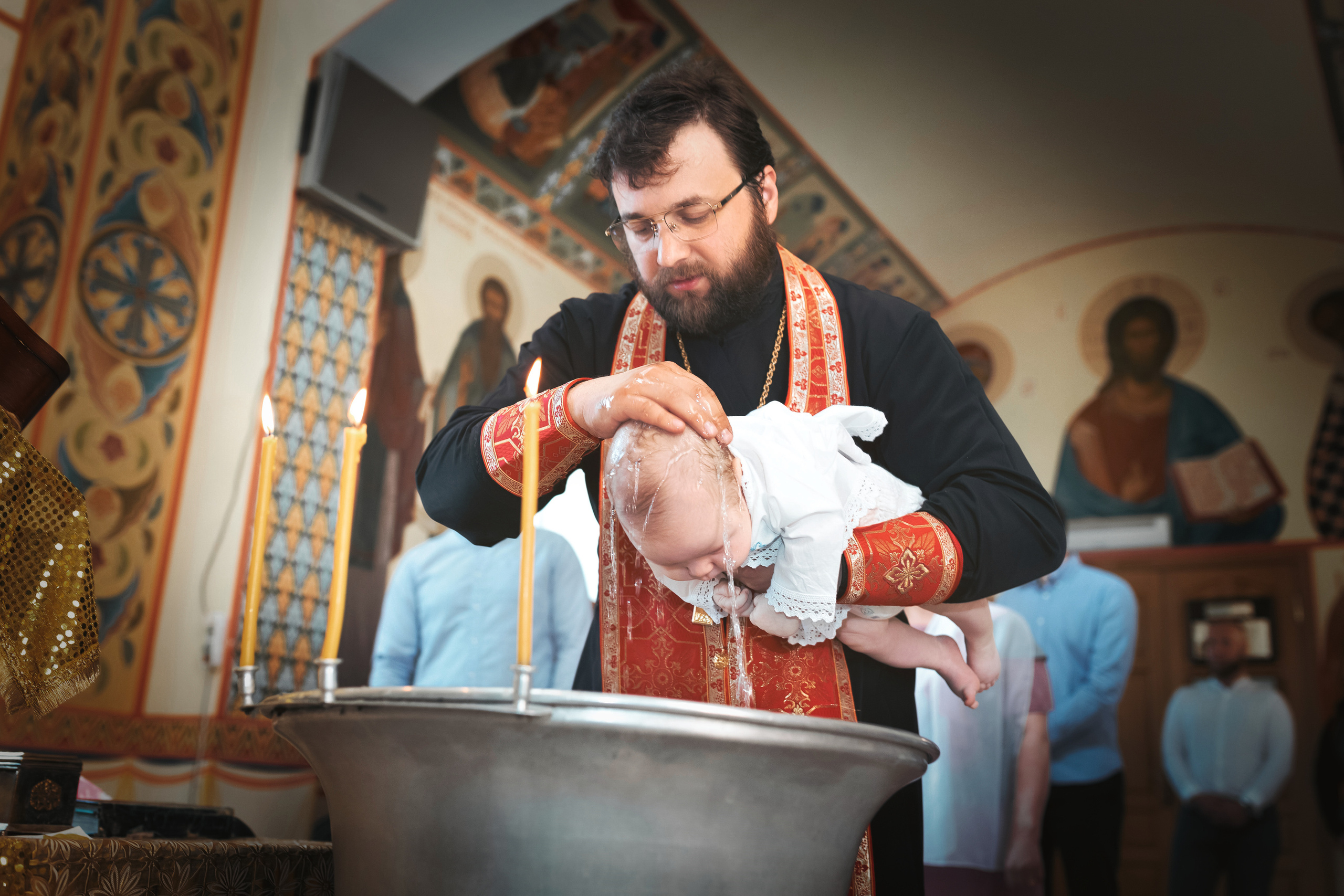 Таинство крещения (Собор Успения Божией Матери города Атырау). Фотограф в Атырау Максим Стадниченко