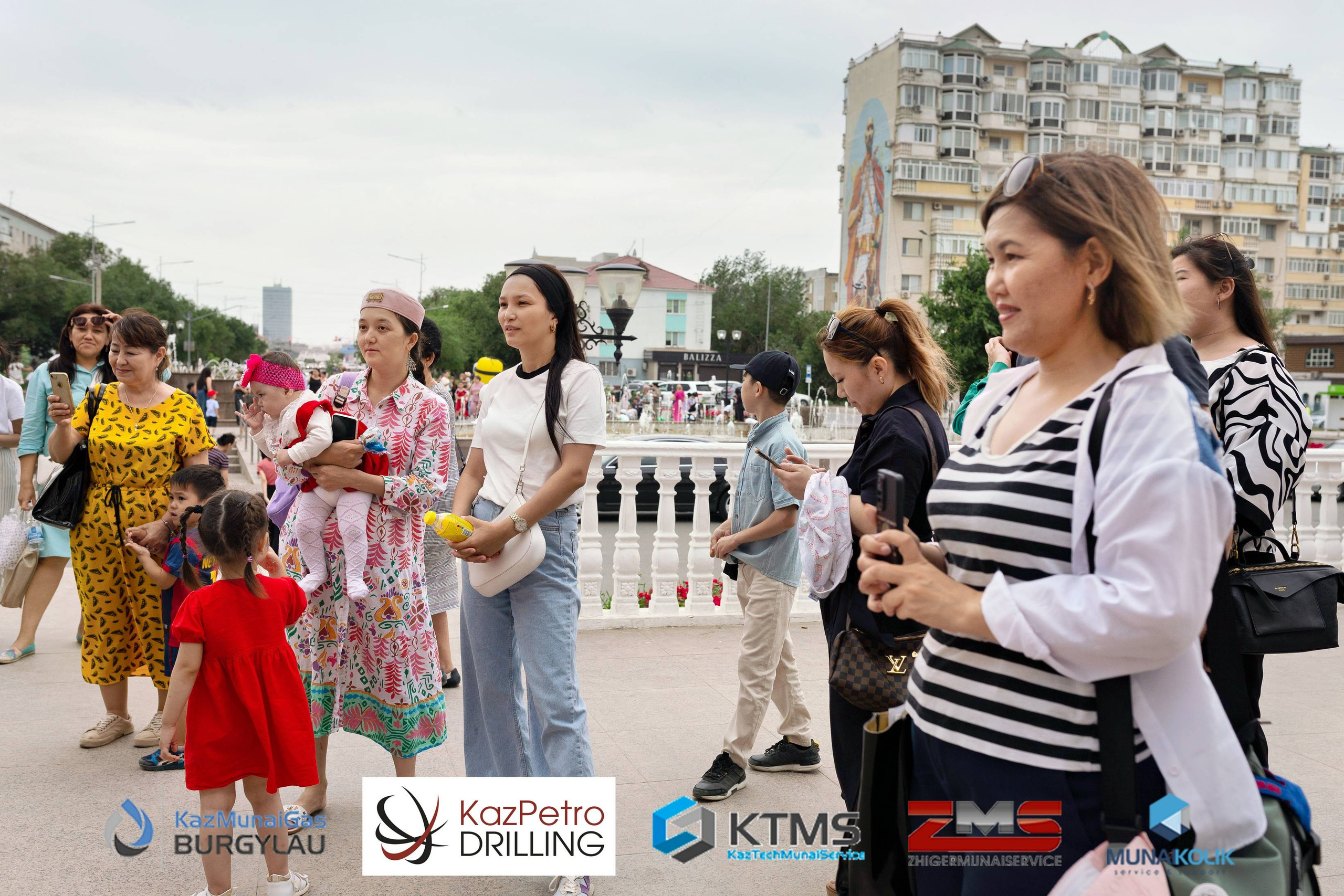 Фоторепортаж с 1 июня в Атырау (день защиты детей). Фотограф в Атырау Максим Стадниченко