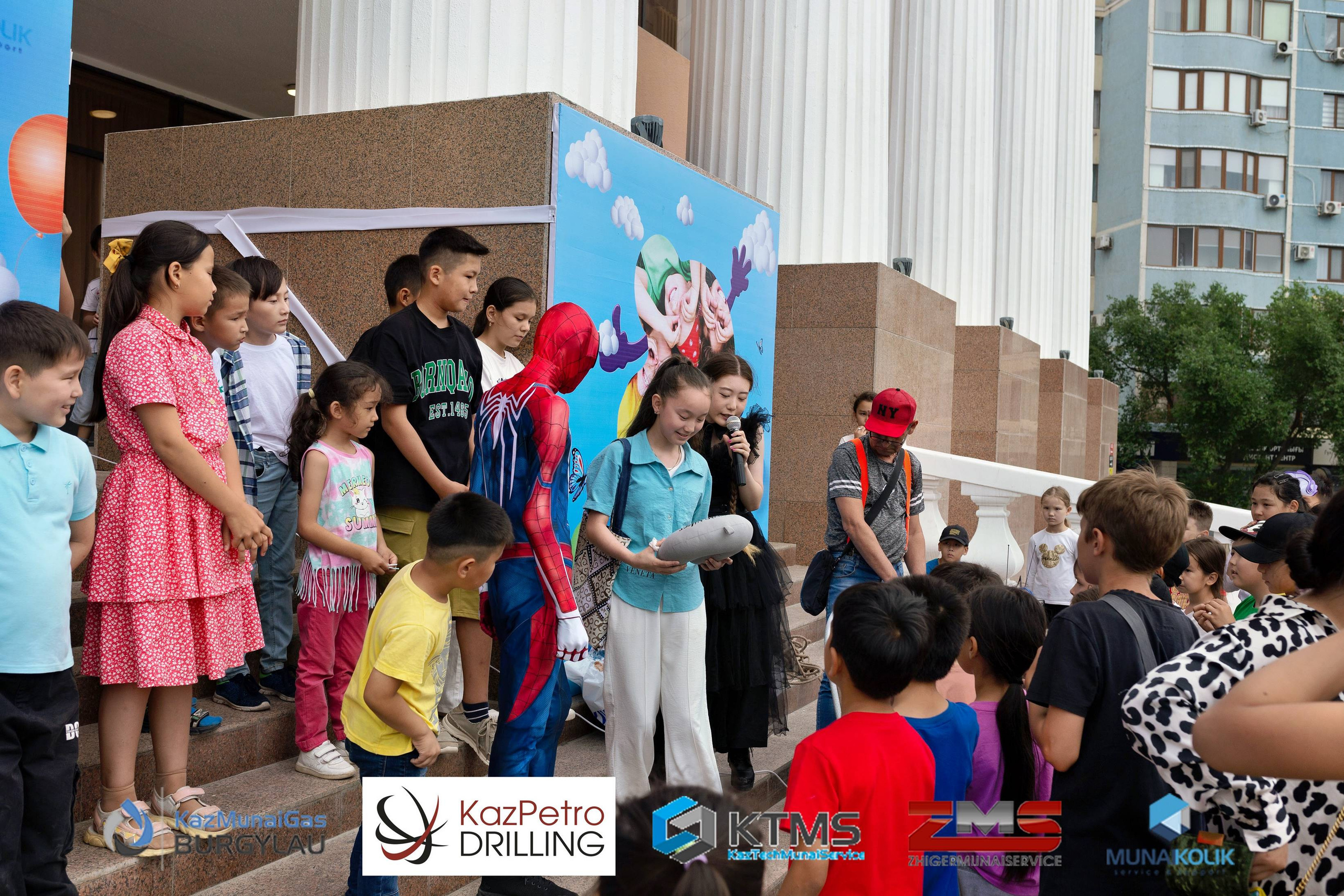 Фоторепортаж с 1 июня в Атырау (день защиты детей). Фотограф в Атырау Максим Стадниченко