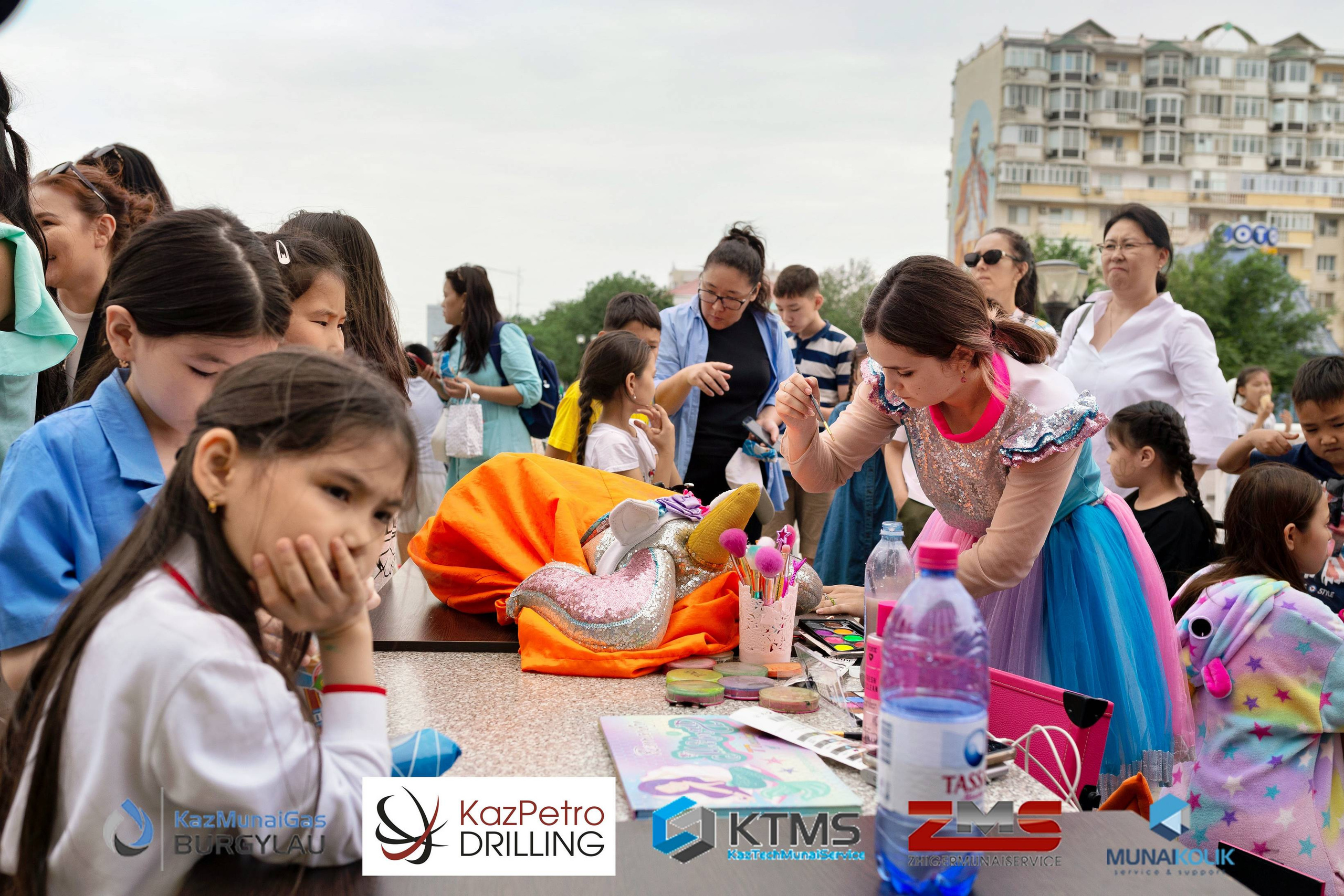 Фоторепортаж с 1 июня в Атырау (день защиты детей). Фотограф в Атырау Максим Стадниченко