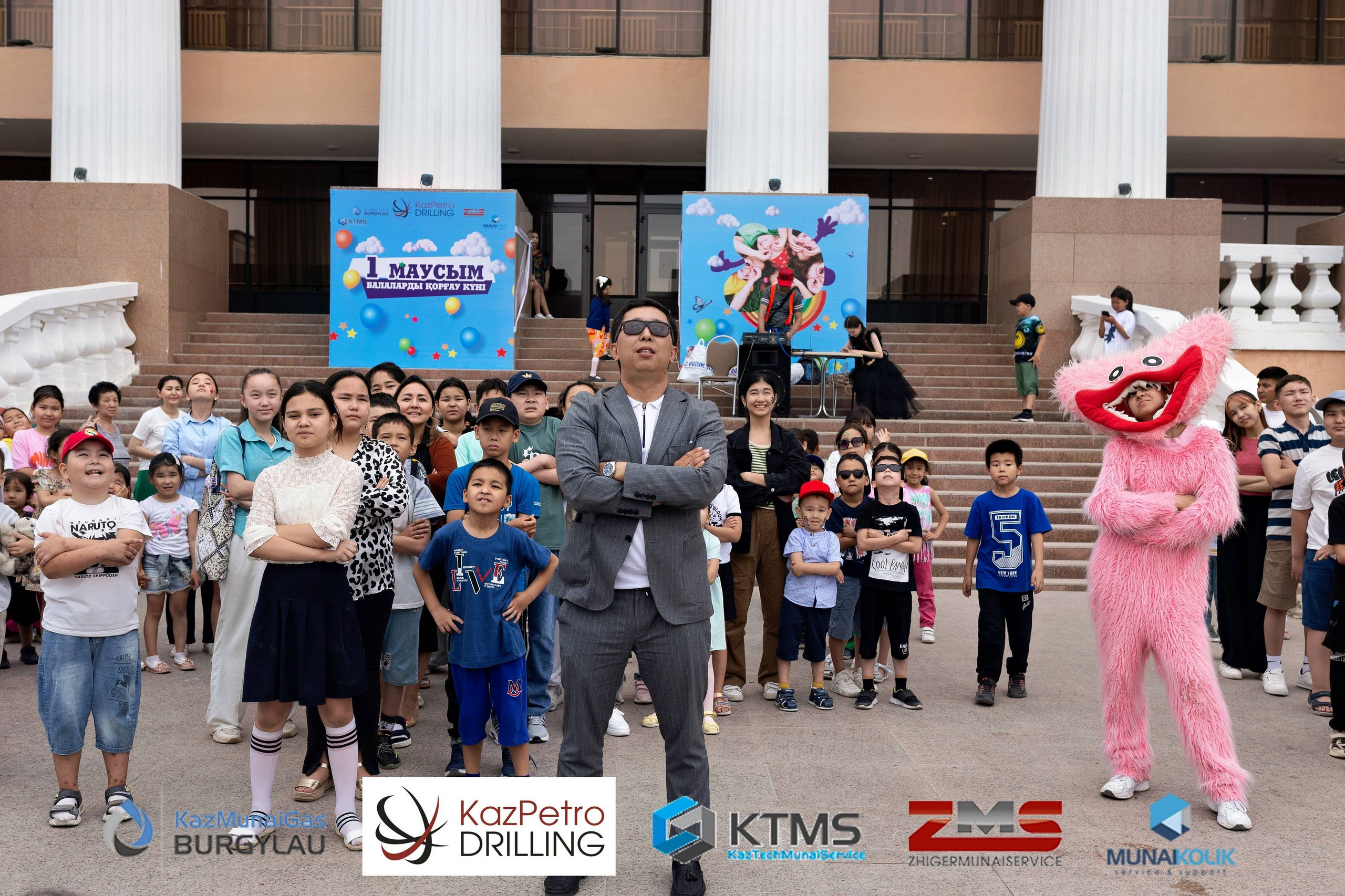 Фоторепортаж с 1 июня в Атырау (день защиты детей). Фотограф в Атырау Максим Стадниченко