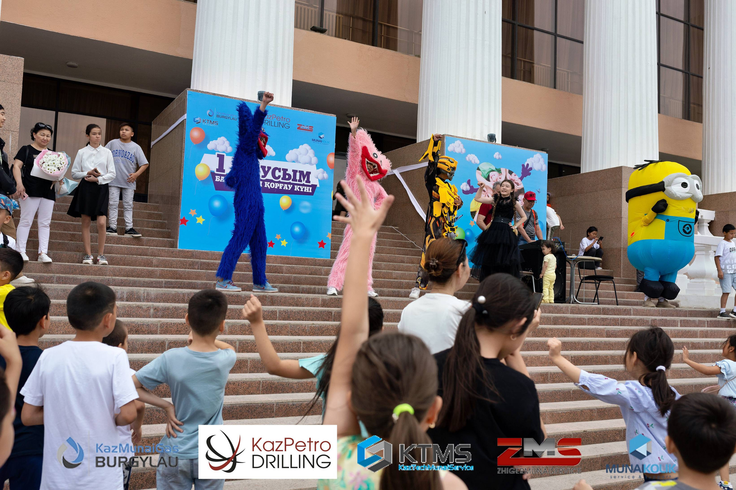 Фоторепортаж с 1 июня в Атырау (день защиты детей). Фотограф в Атырау Максим Стадниченко