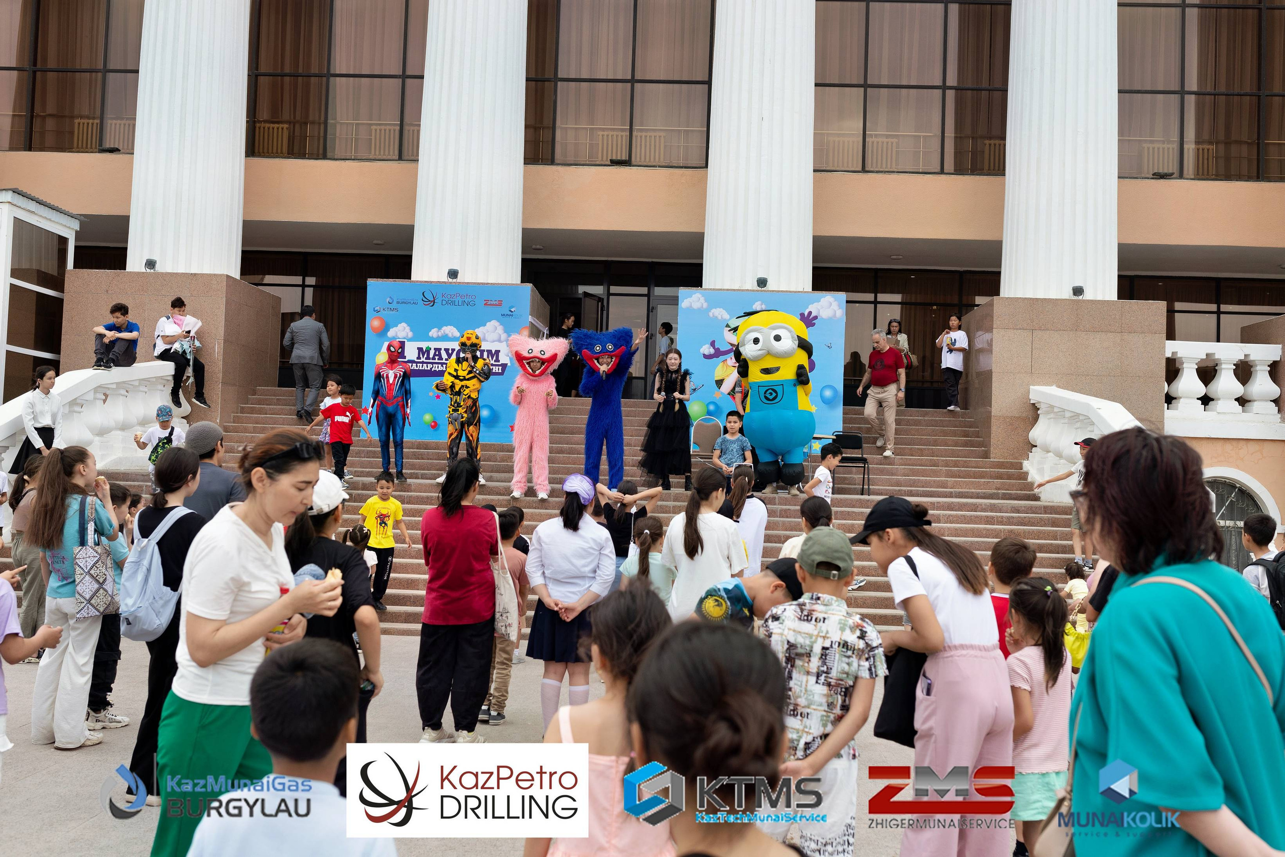 Фоторепортаж с 1 июня в Атырау (день защиты детей). Фотограф в Атырау Максим Стадниченко