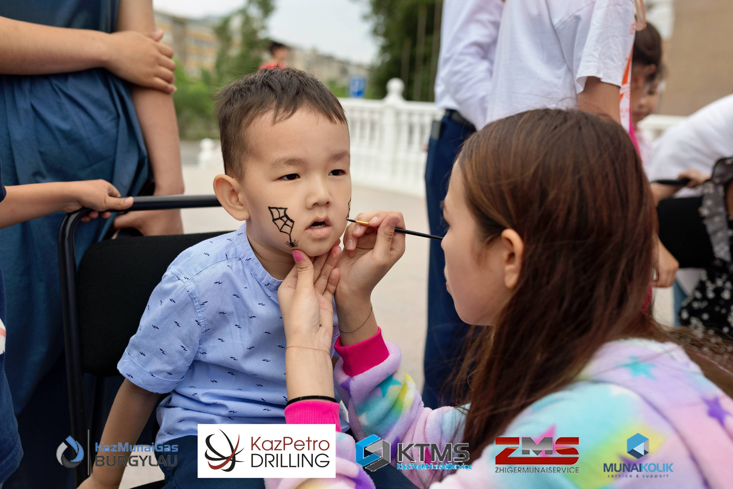 Фоторепортаж с 1 июня в Атырау (день защиты детей). Фотограф в Атырау Максим Стадниченко