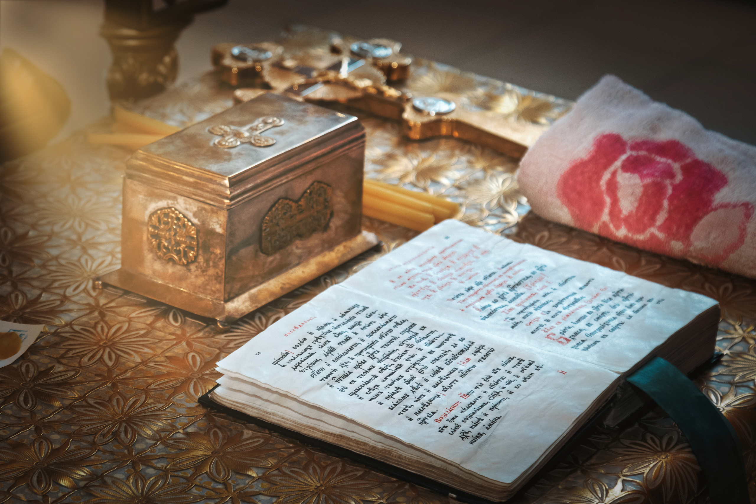 Таинство крещения (Собор Успения Божией Матери города Атырау). Фотограф в Атырау Максим Стадниченко