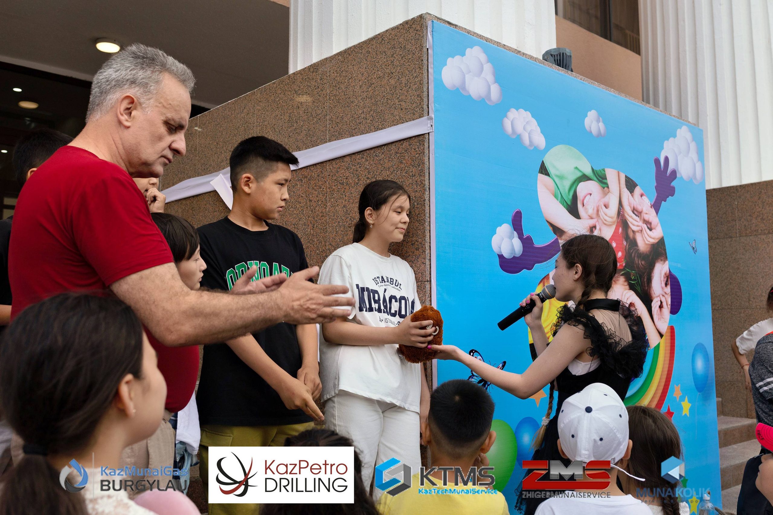 Фоторепортаж с 1 июня в Атырау (день защиты детей). Фотограф в Атырау Максим Стадниченко