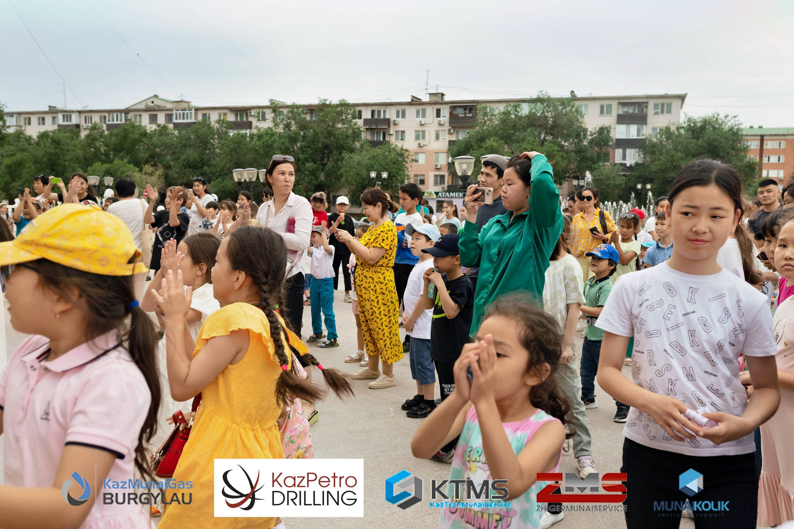 Фоторепортаж с 1 июня в Атырау (день защиты детей). Фотограф в Атырау Максим Стадниченко