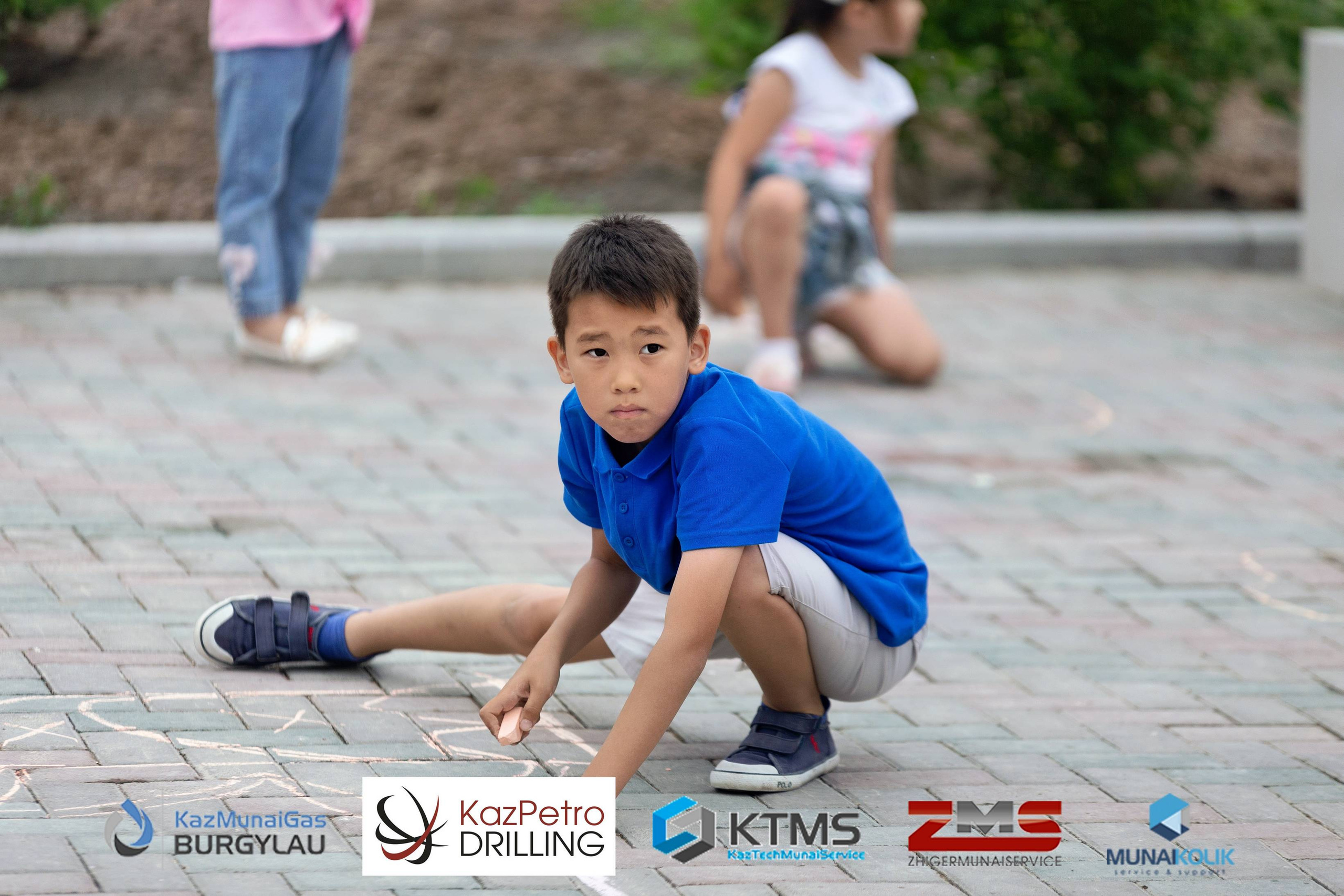 Фоторепортаж с 1 июня в Атырау (день защиты детей). Фотограф в Атырау Максим Стадниченко