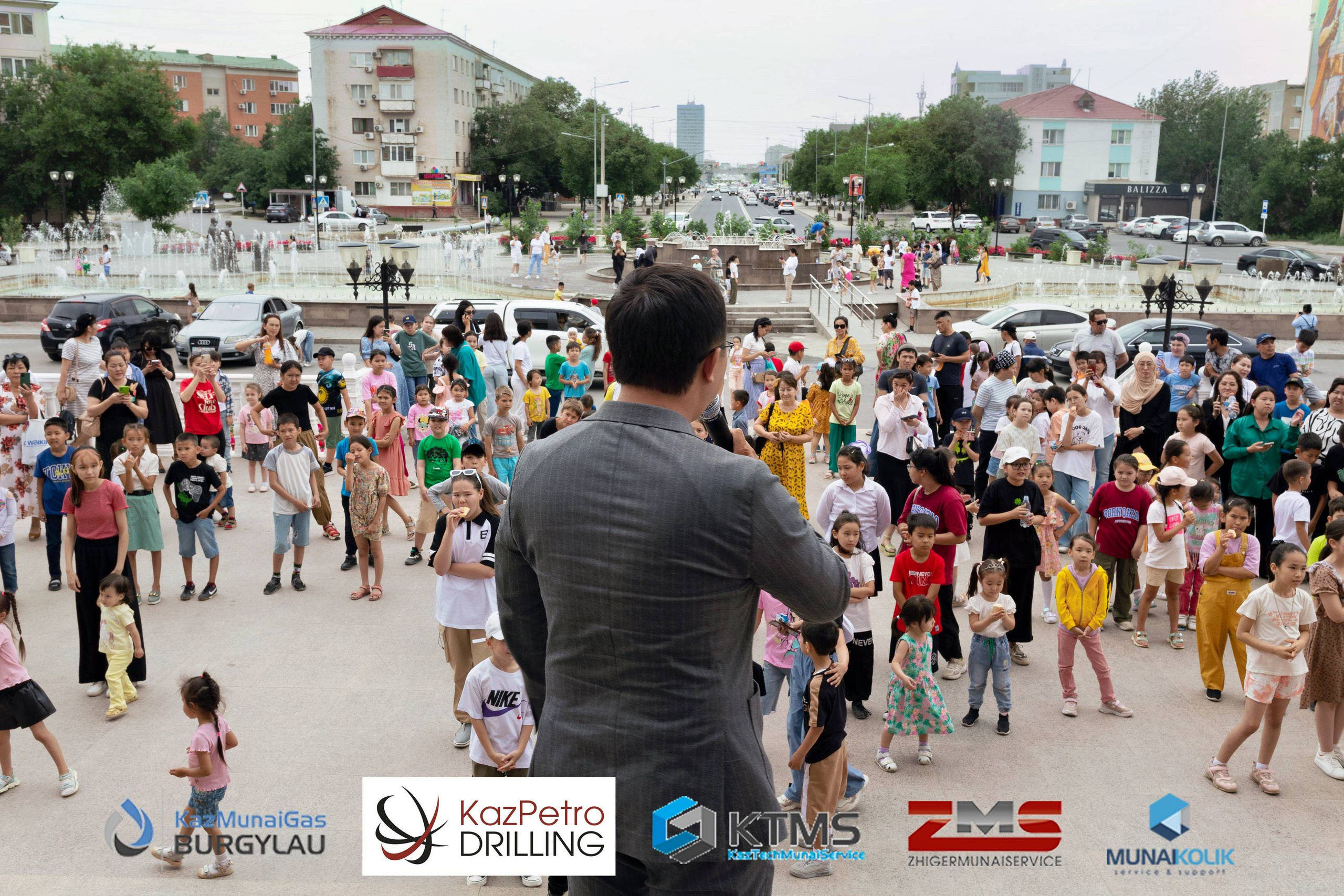 Фоторепортаж с 1 июня в Атырау (день защиты детей). Фотограф в Атырау Максим Стадниченко