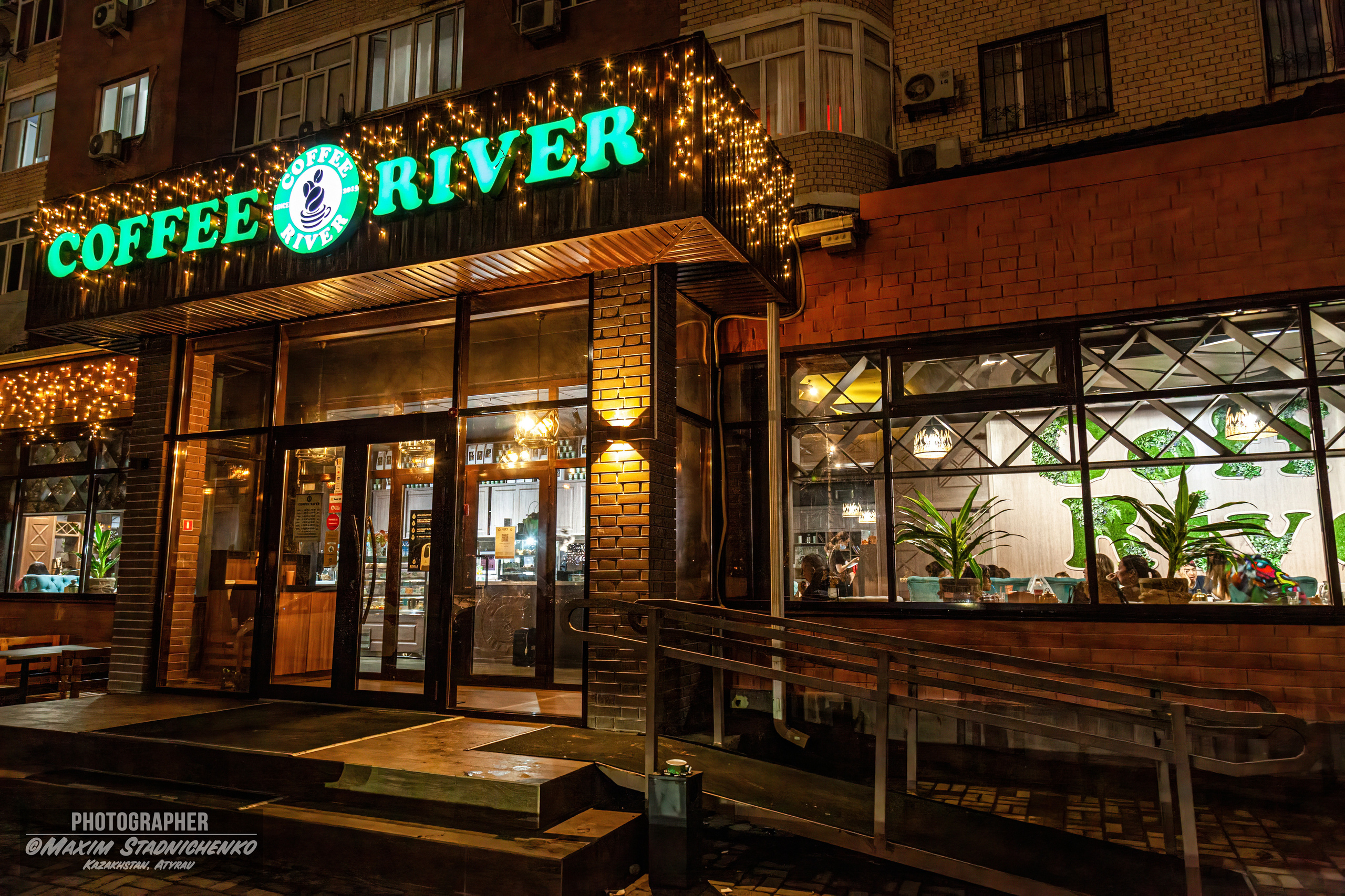 Рестораны Coffee river и Morocco (Атырау, Актау, Жанаозен). Фотограф в Атырау Максим Стадниченко