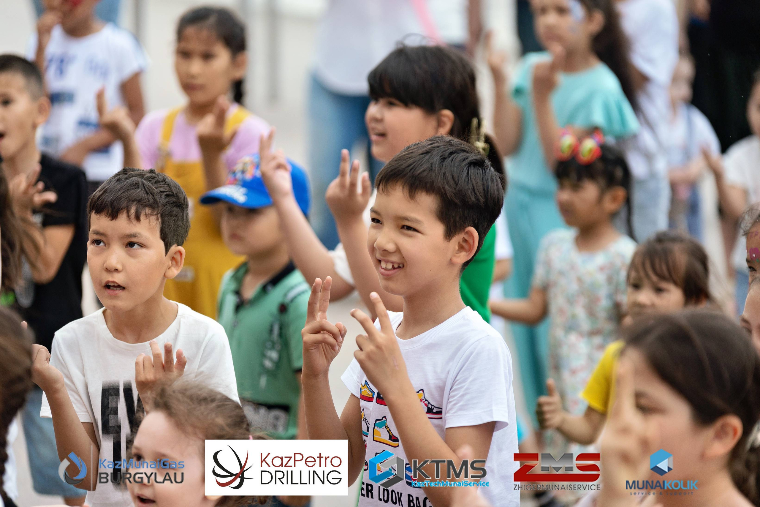 Фоторепортаж с 1 июня в Атырау (день защиты детей). Фотограф в Атырау Максим Стадниченко