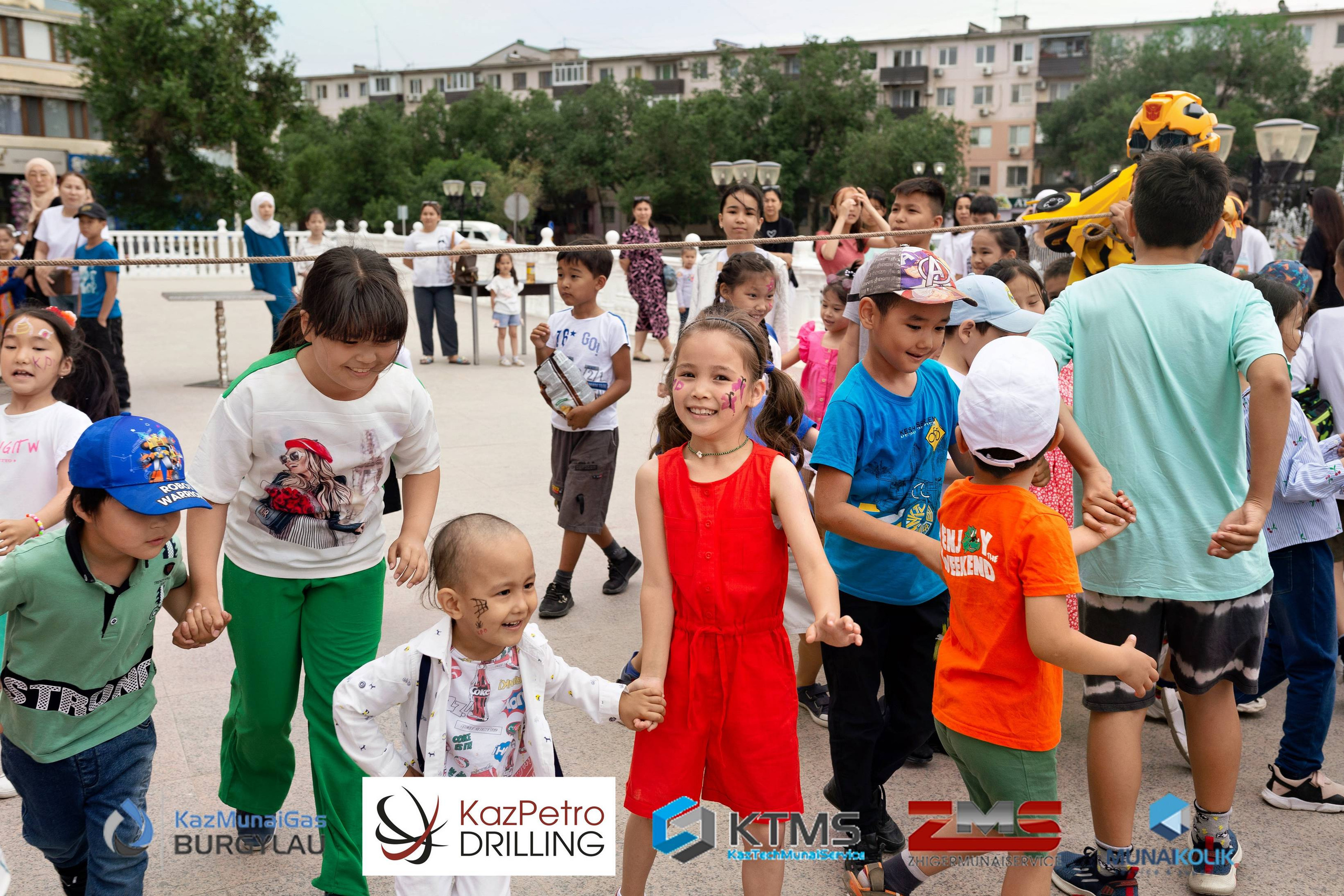 Фоторепортаж с 1 июня в Атырау (день защиты детей). Фотограф в Атырау Максим Стадниченко