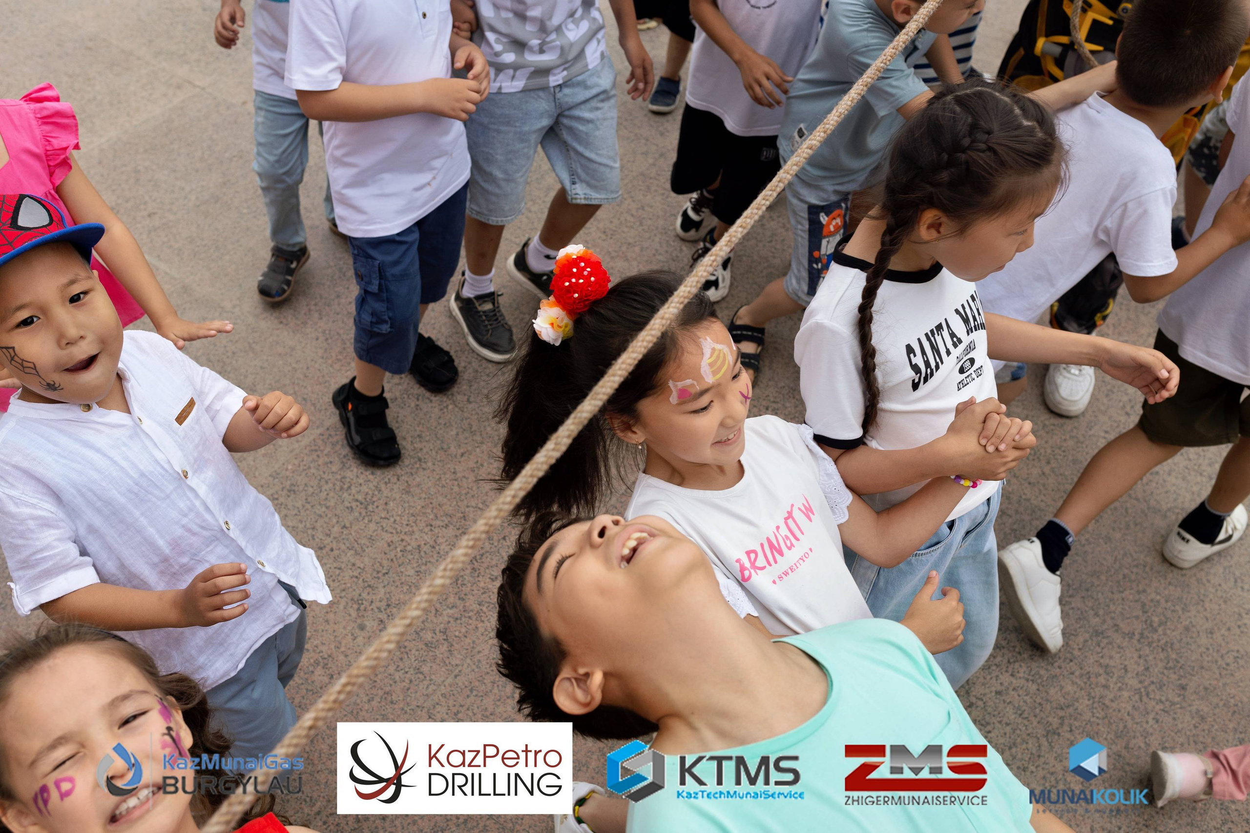 Фоторепортаж с 1 июня в Атырау (день защиты детей). Фотограф в Атырау Максим Стадниченко